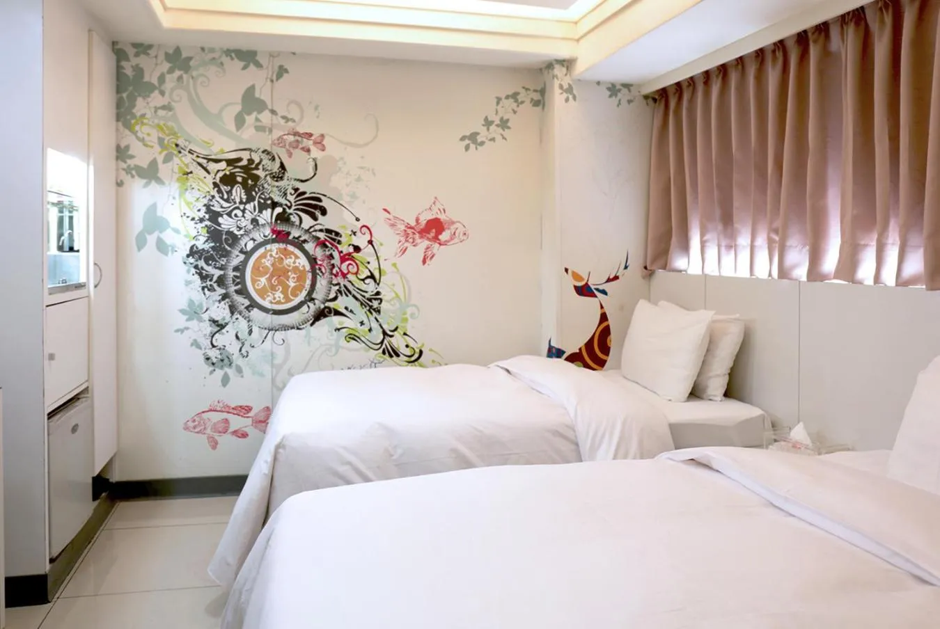 Bed in Beethoven Express Hotel