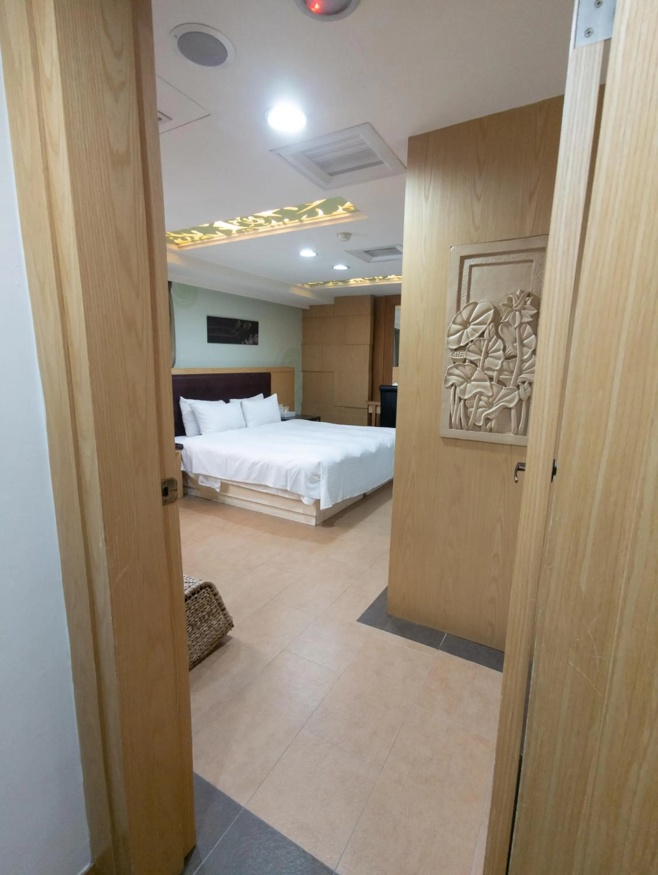 Bed in Beethoven Express Hotel