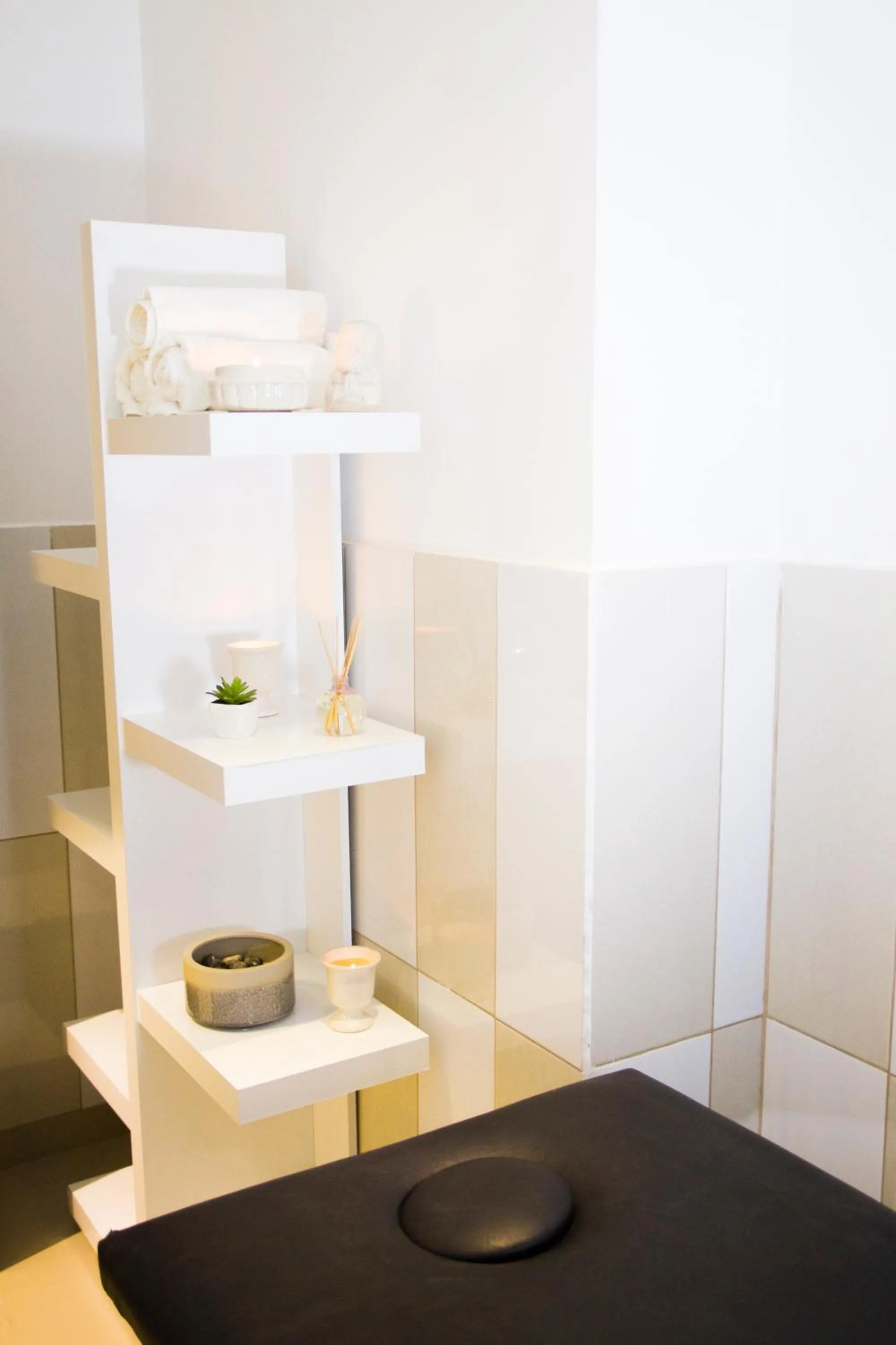 Massage in Let Sun Hotel Boutique