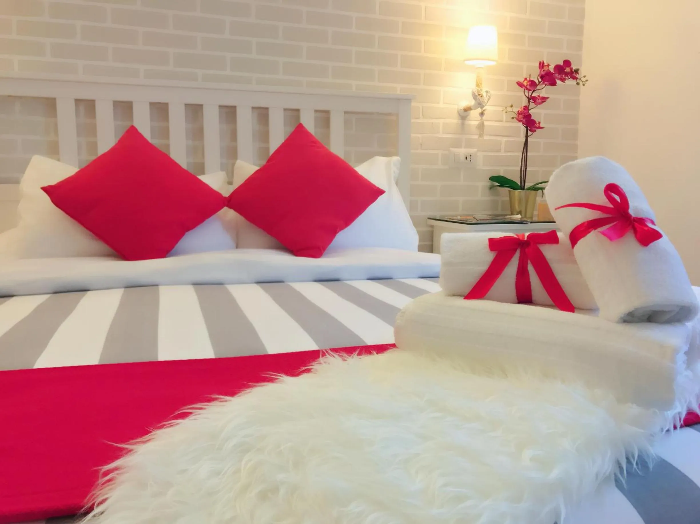 Bed in Moonlight Inn Guesthouse