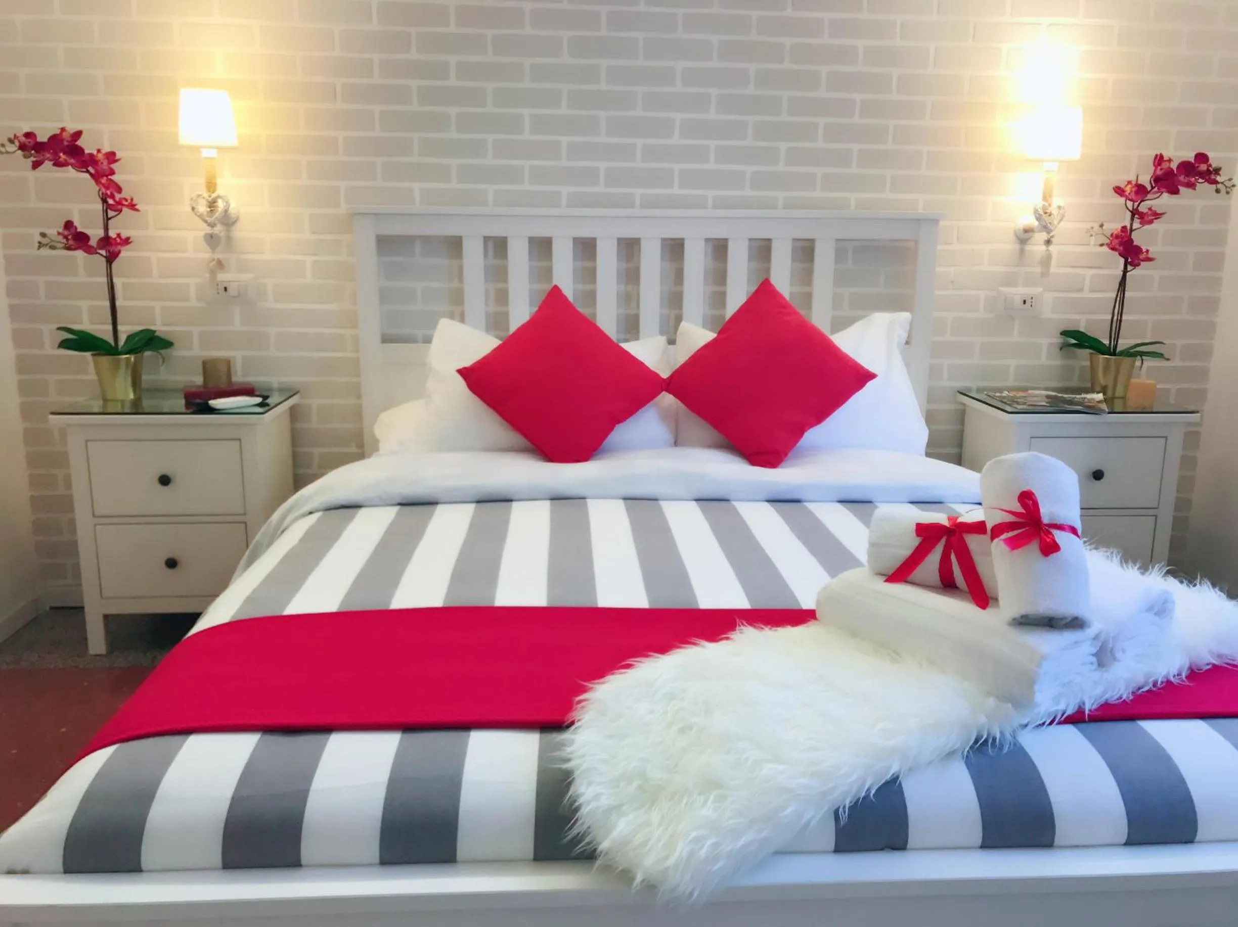 Bed in Moonlight Inn Guesthouse