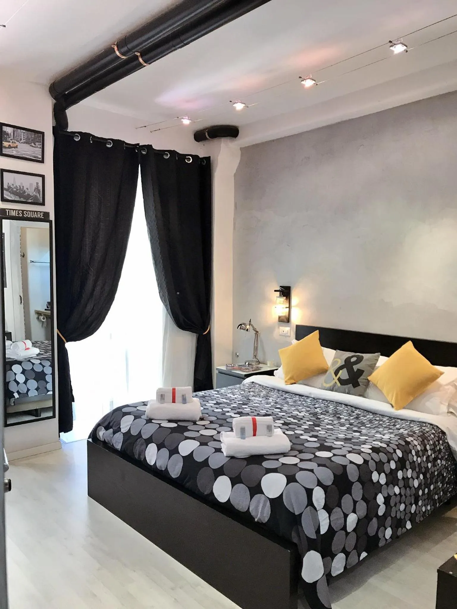 Photo of the whole room, Bed in Moonlight Inn Guesthouse