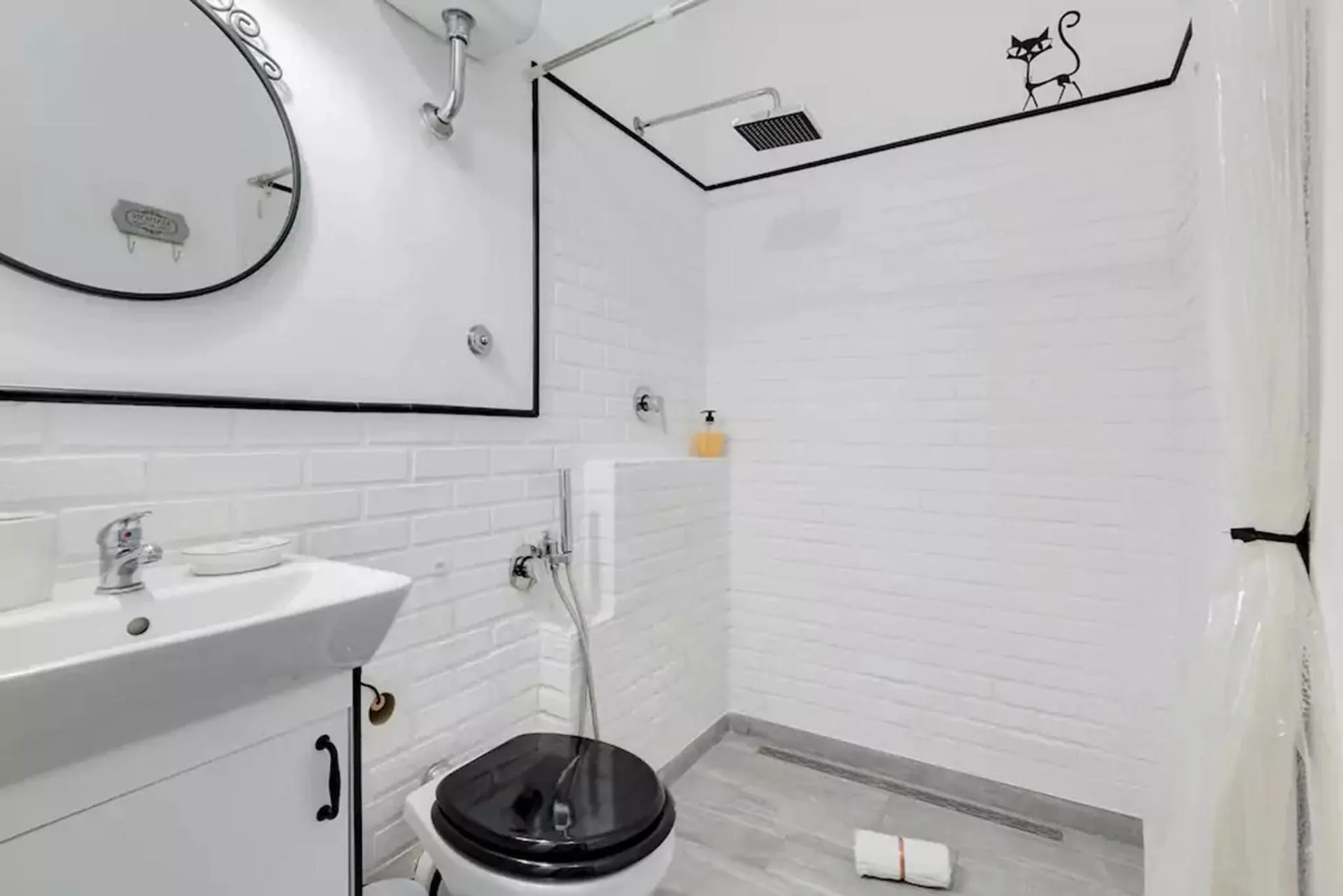 Moonlight Inn Guesthouse