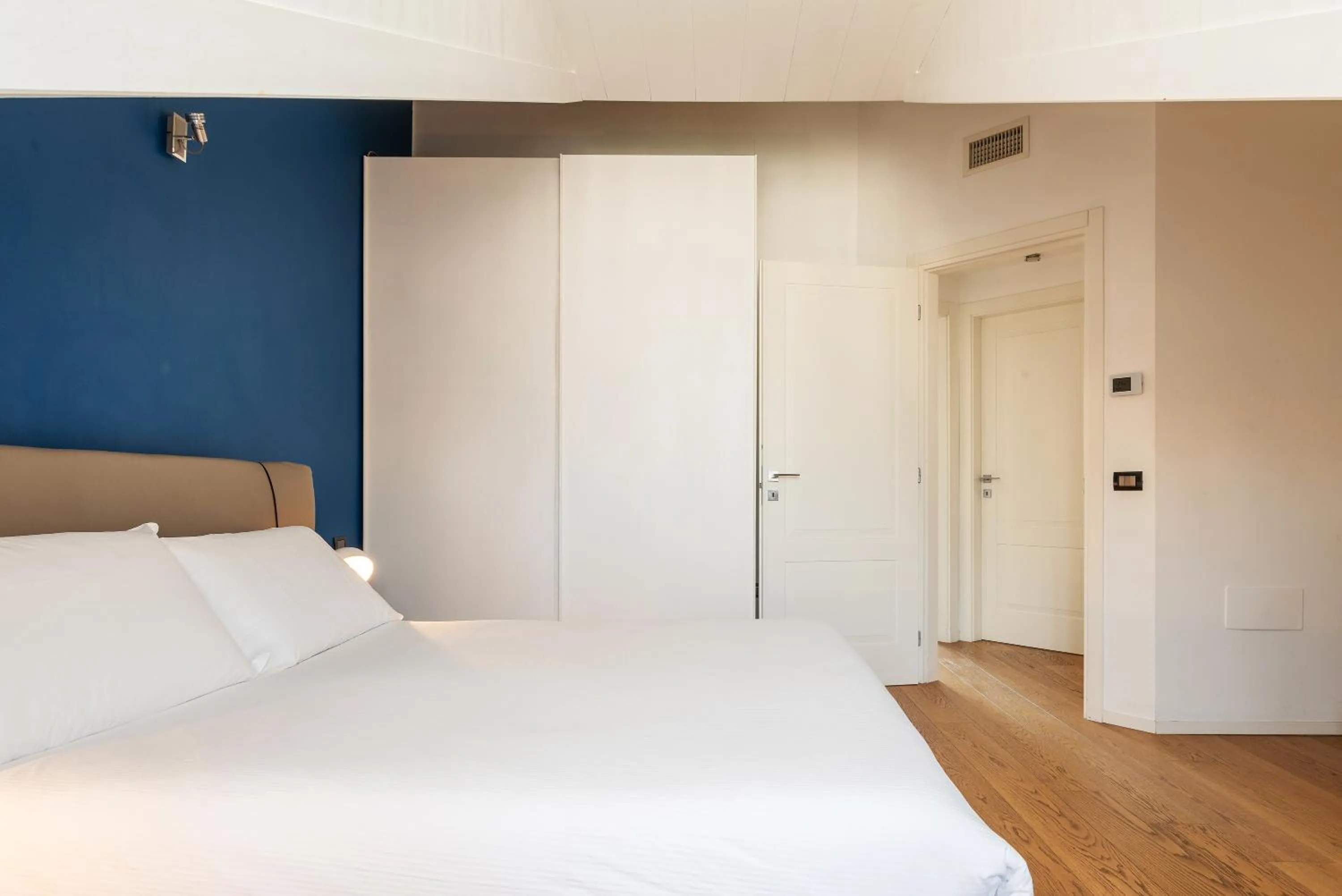 Bed in easyhomes - Brera Luxury Suites