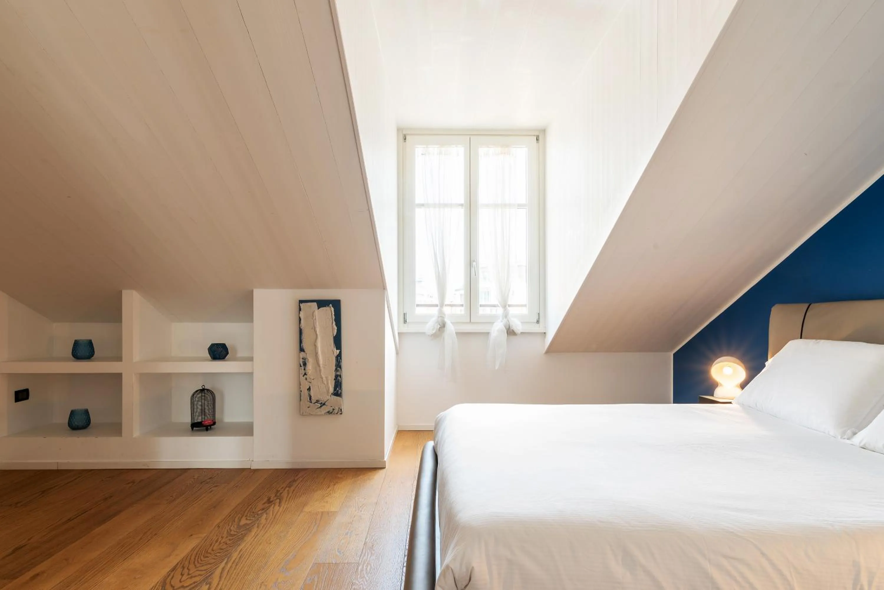 Bed in easyhomes - Brera Luxury Suites