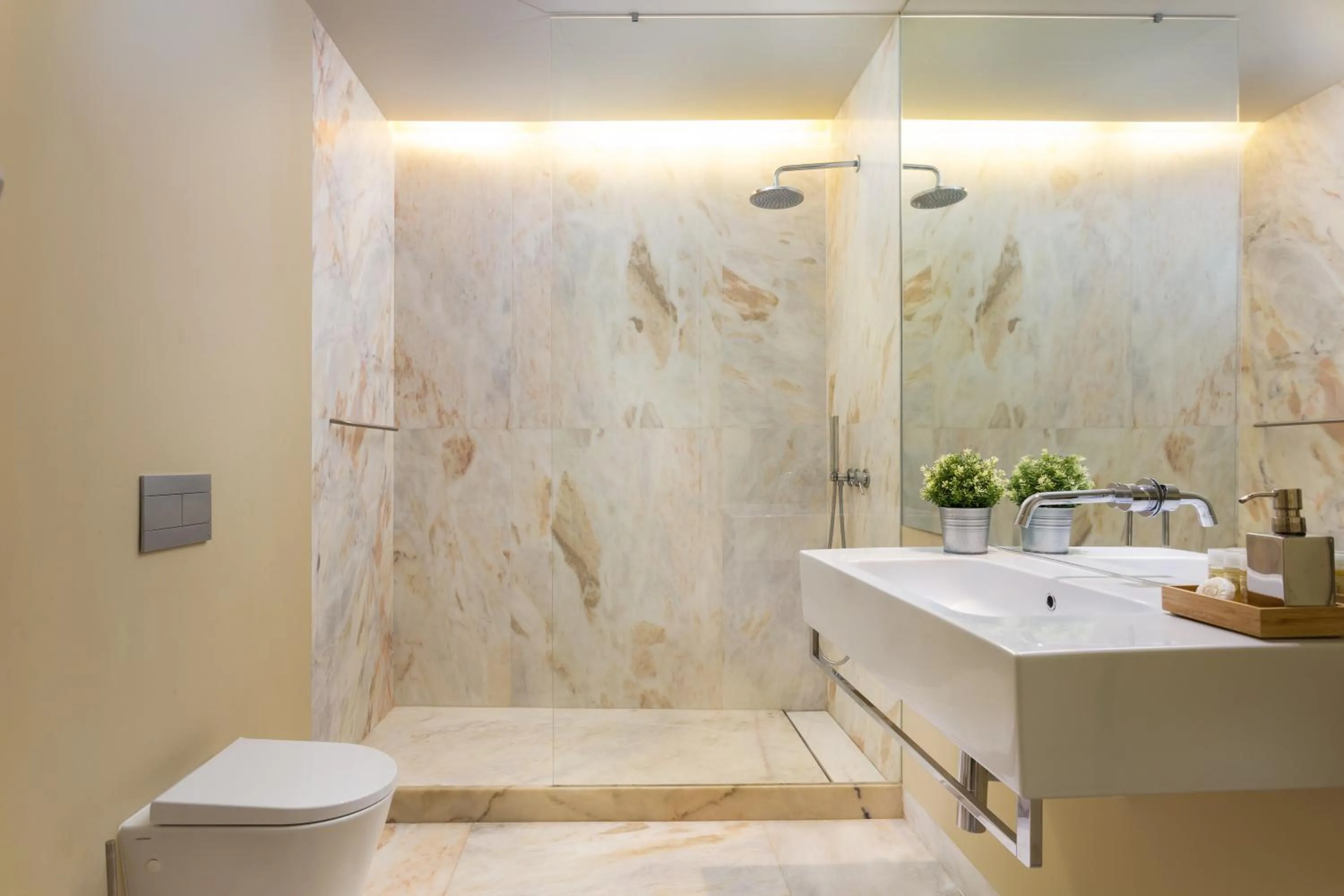 Bathroom in Lisbon Finestay 8 Building Apartments