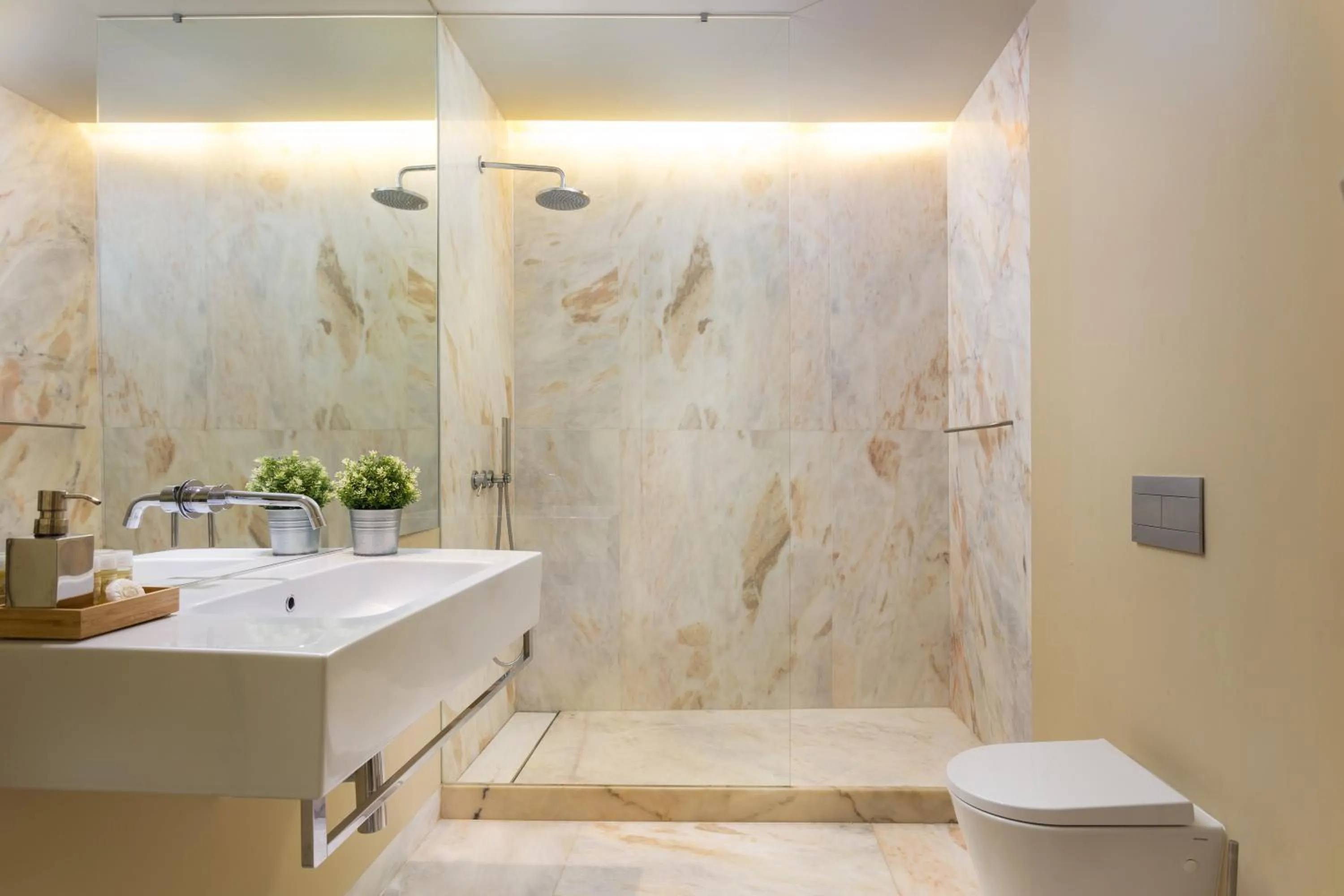 Bathroom in Lisbon Finestay 8 Building Apartments