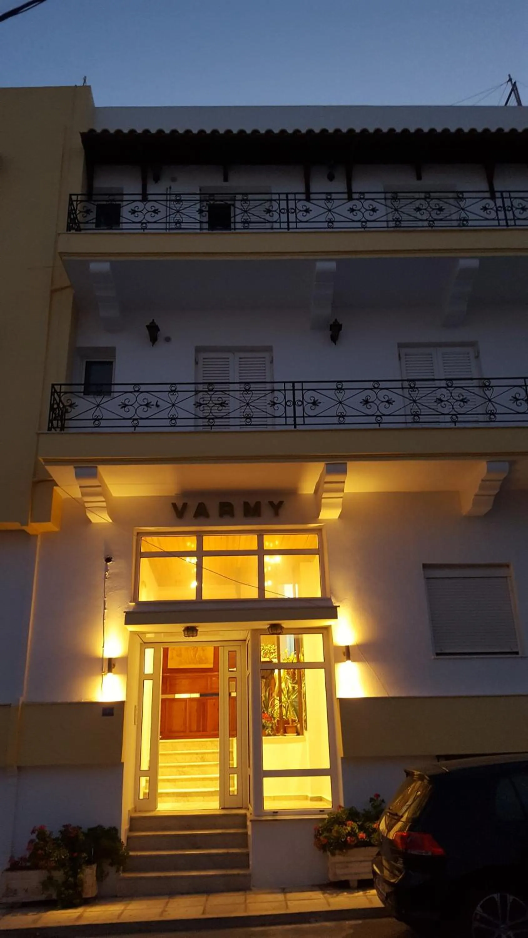 Property building in Varmy