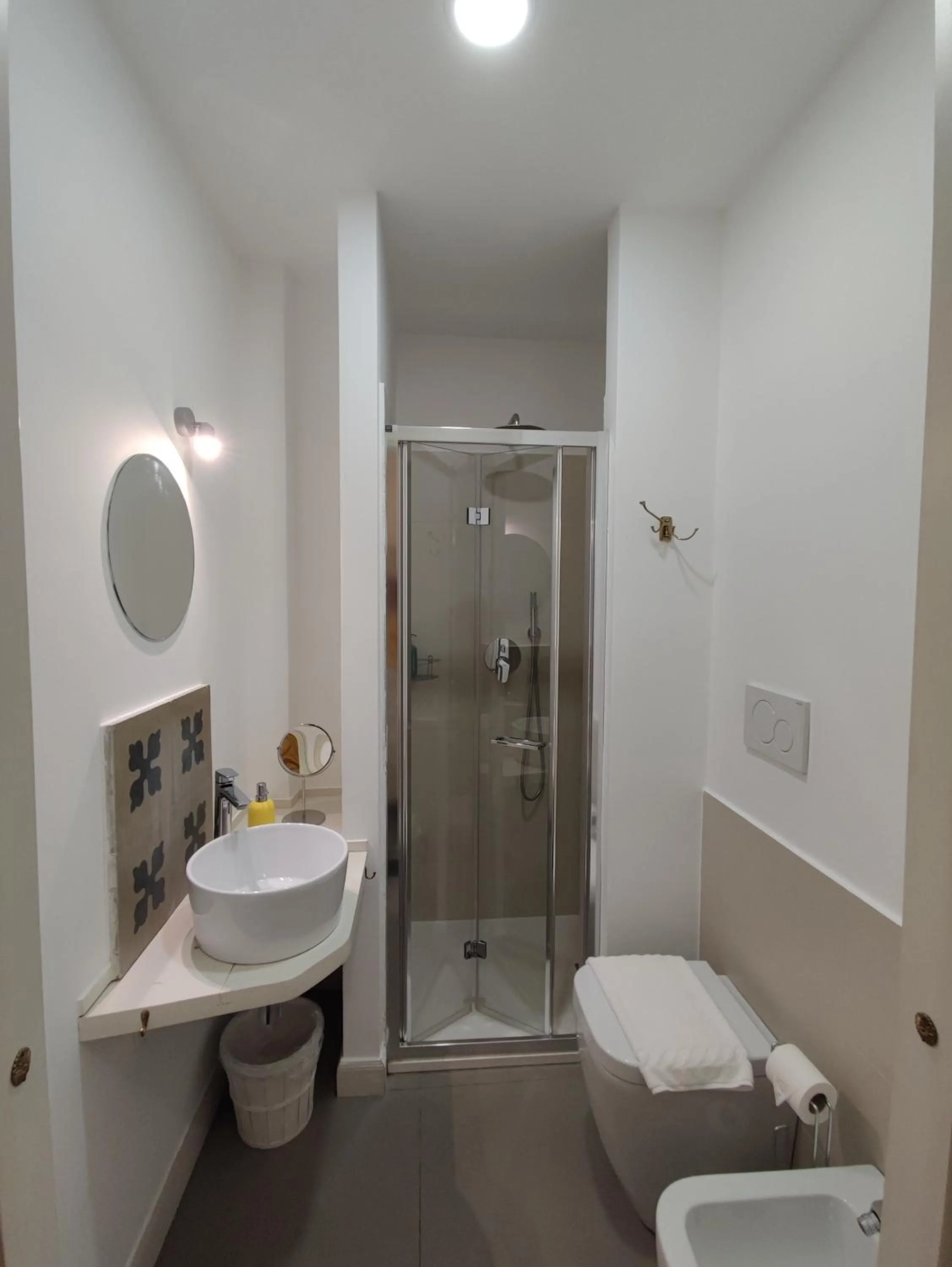 Shower in B&B Torino Crocetta