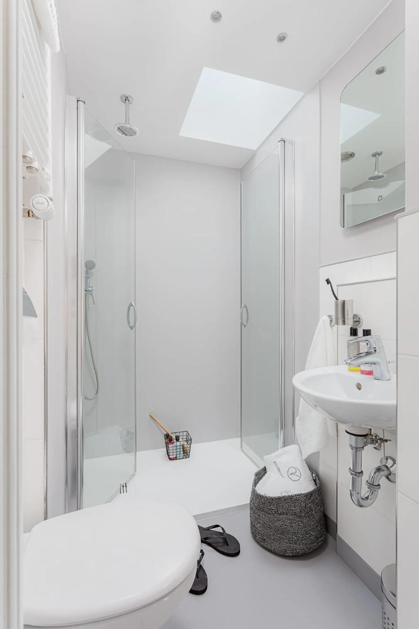 Toilet in VISIONAPARTMENTS Lucerne - contactless check-in