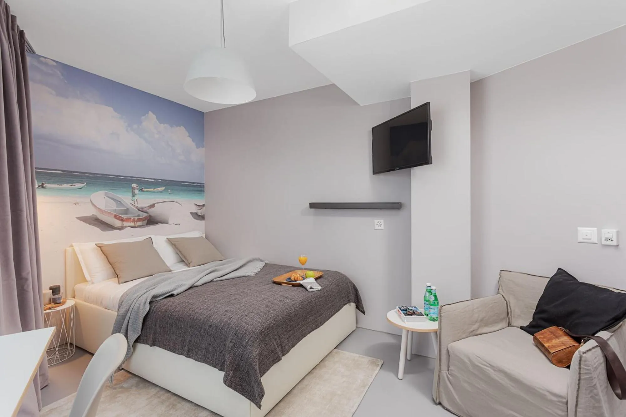 Photo of the whole room, Bed in VISIONAPARTMENTS Lucerne - contactless check-in