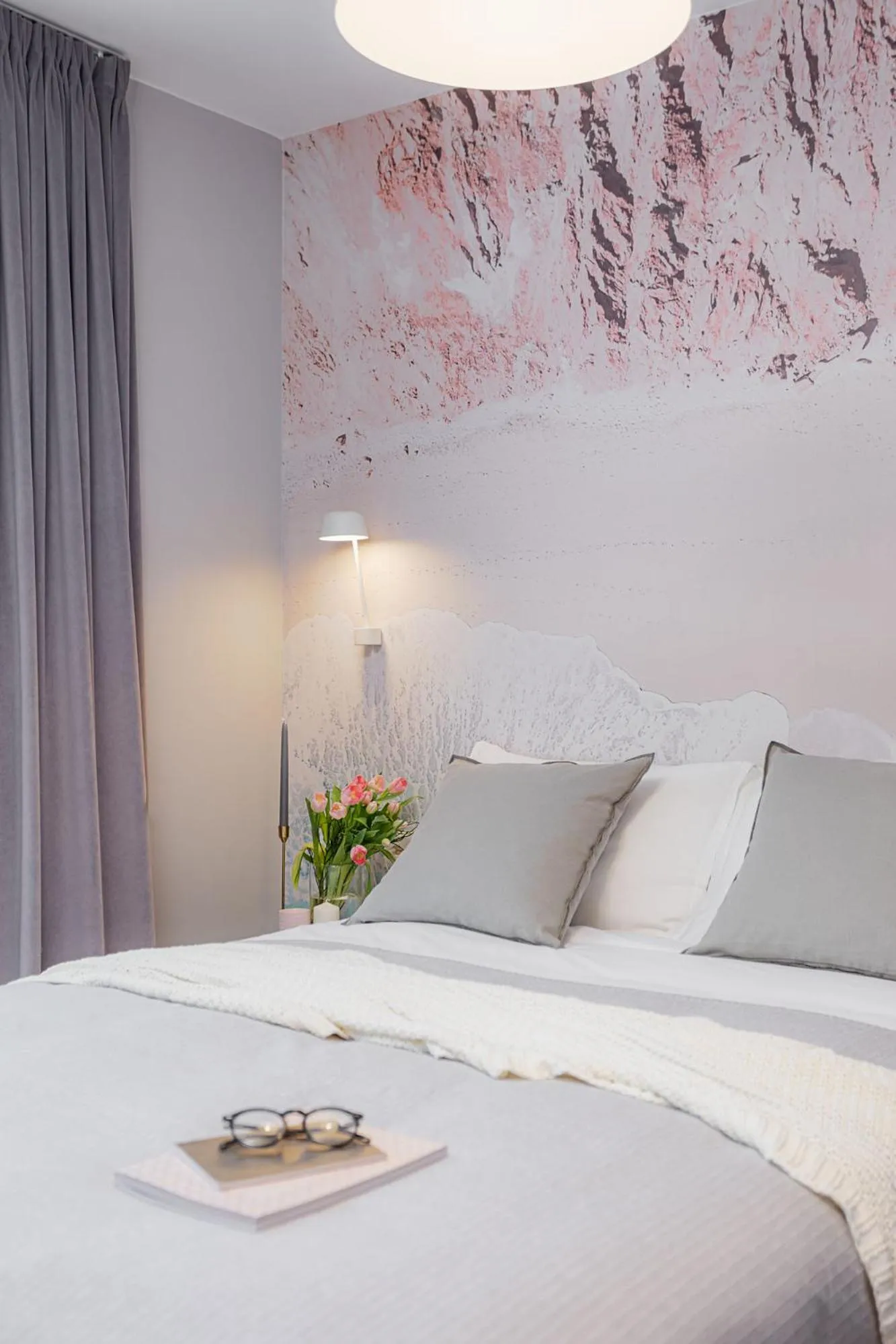 Bed in VISIONAPARTMENTS Lucerne - contactless check-in