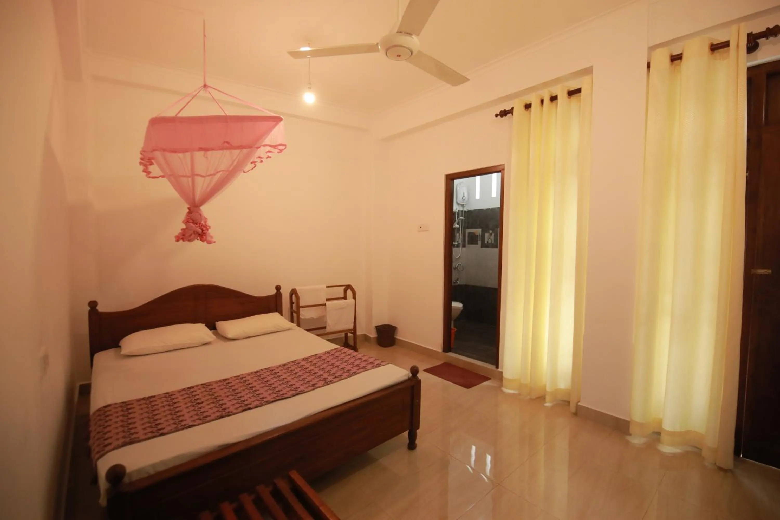 Bed in Renuka Inn