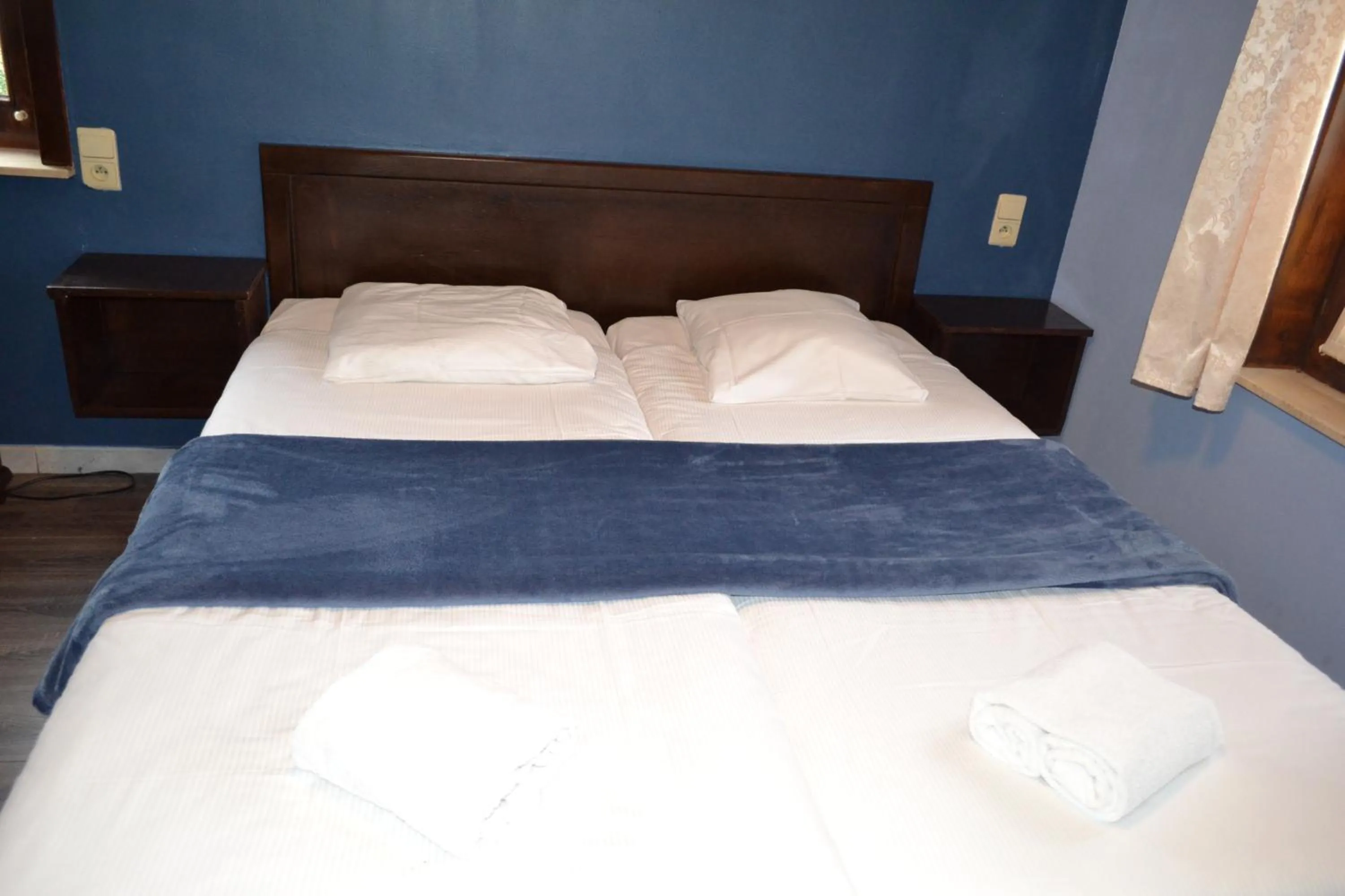 Bed in Hotel Plaza