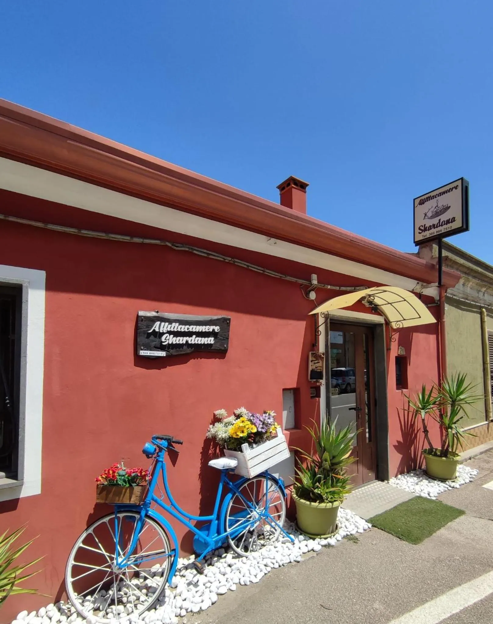 Property building in Affittacamere Shardana