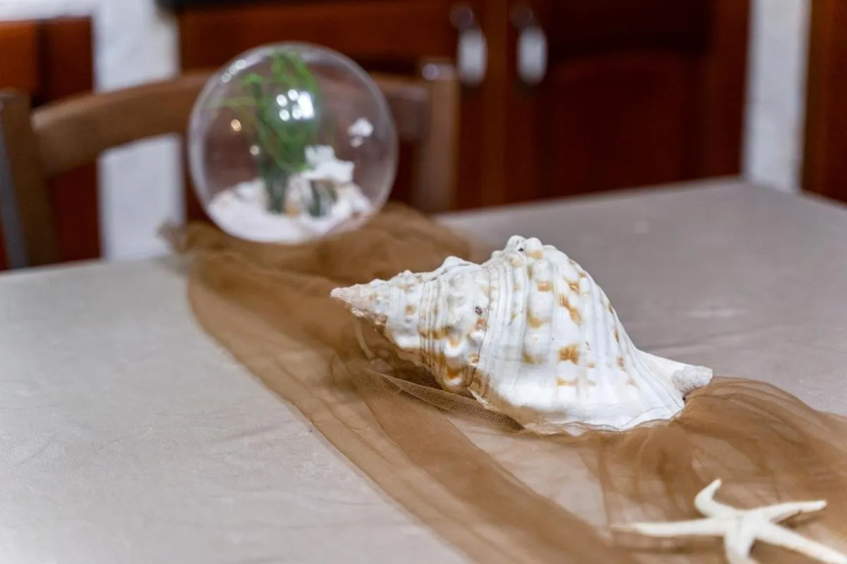 Decorative detail in Affittacamere Shardana