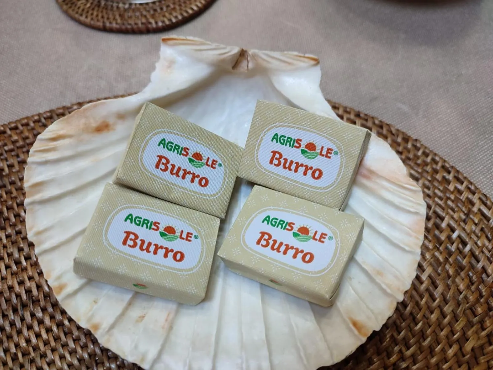 Food and drinks in Affittacamere Shardana