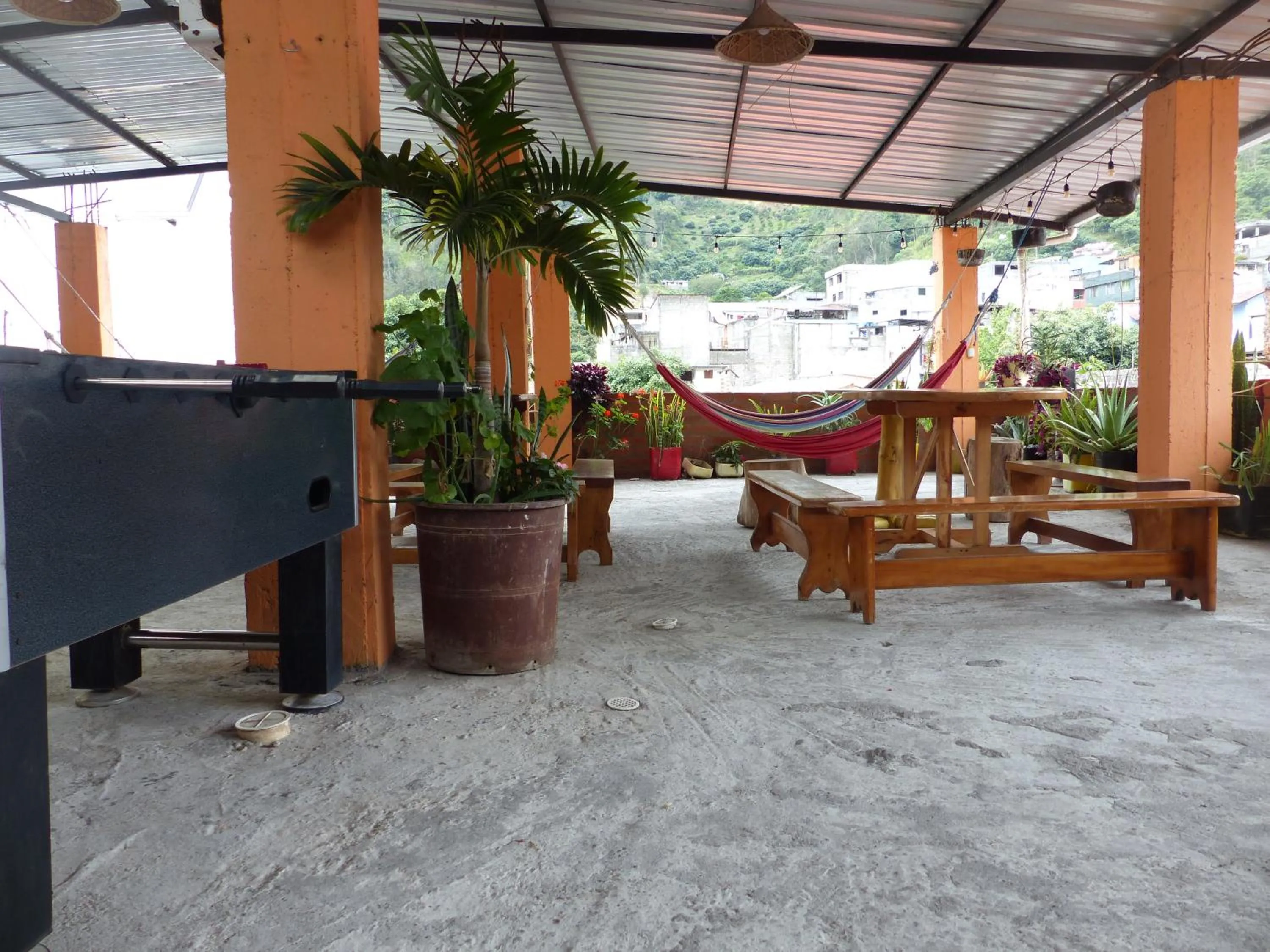 Seating area in Hostal La Casa Amarilla City