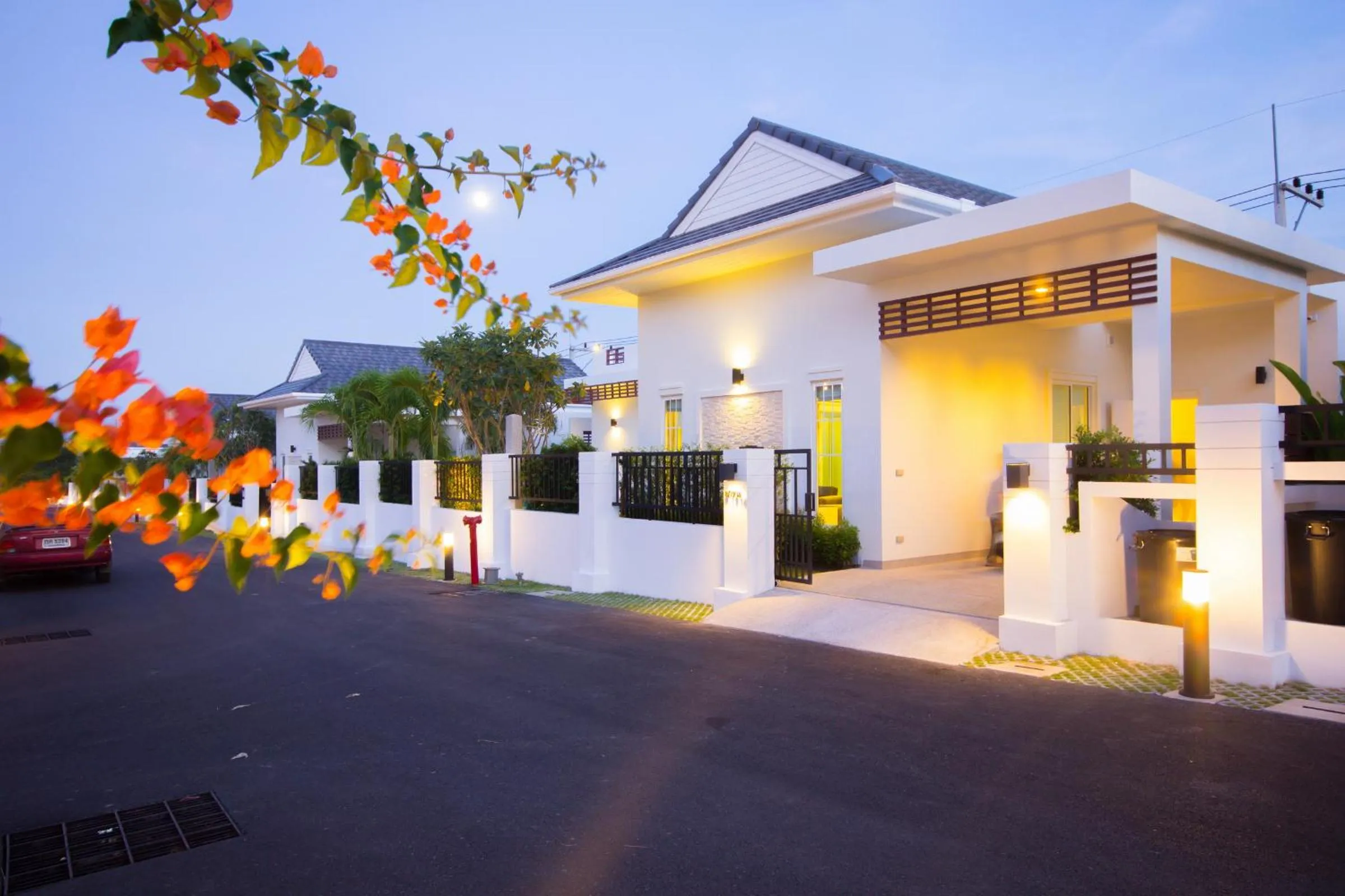 Night in Luxury House in Hua Hin