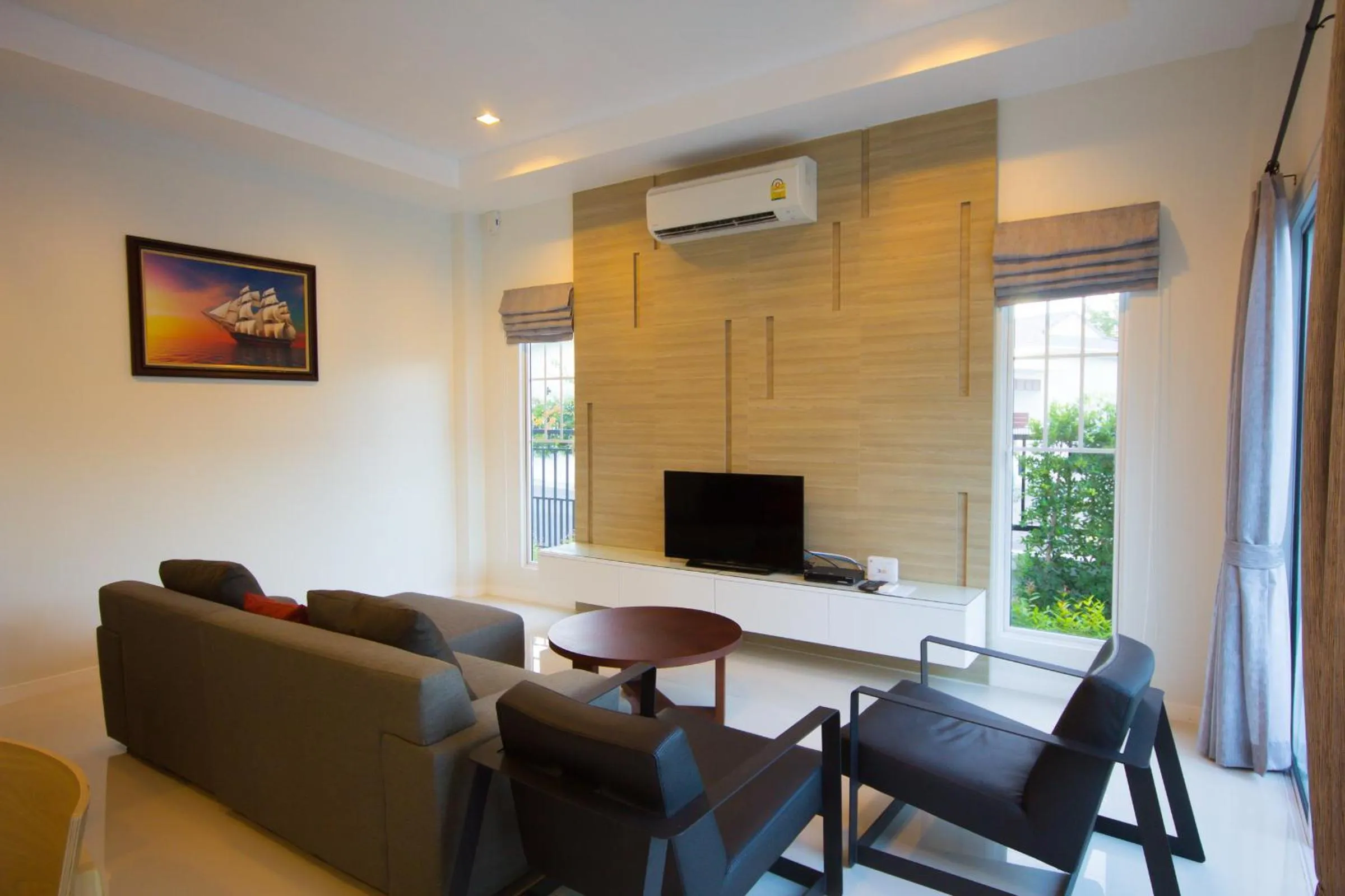 Area and facilities in Luxury House in Hua Hin