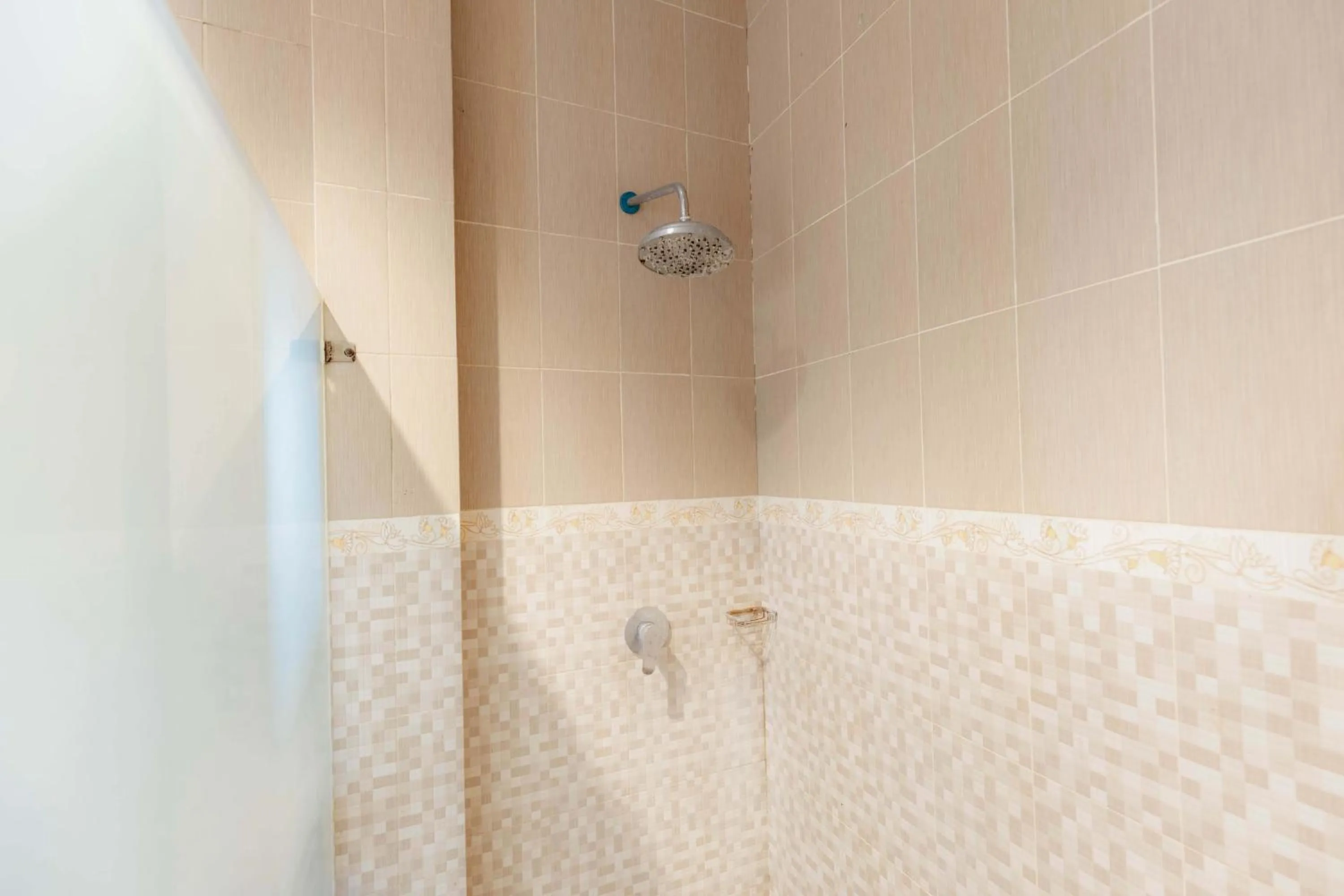 Shower in Warji House 1 Ubud Centre