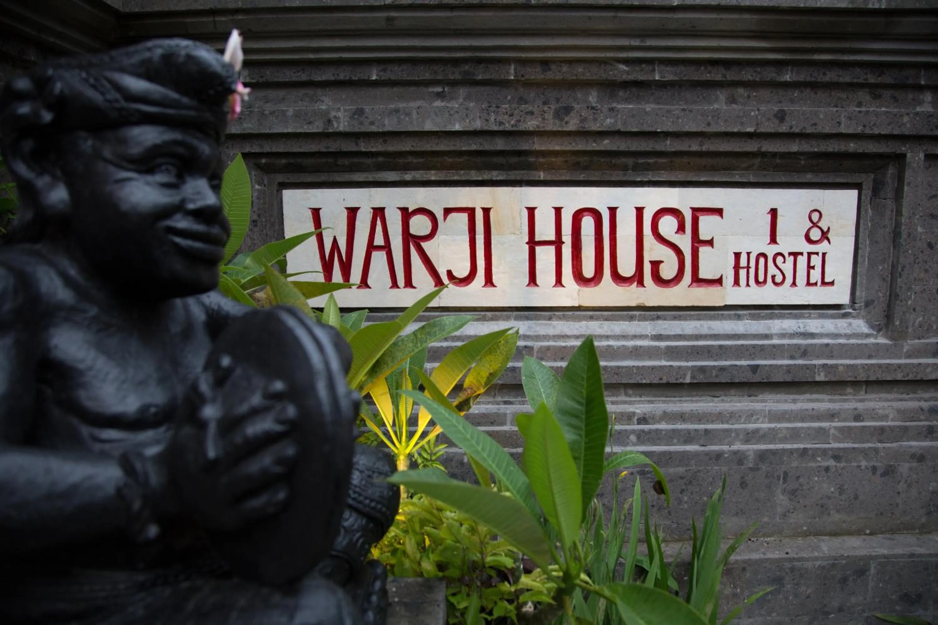 Facade/entrance in Warji House 1 Ubud Centre