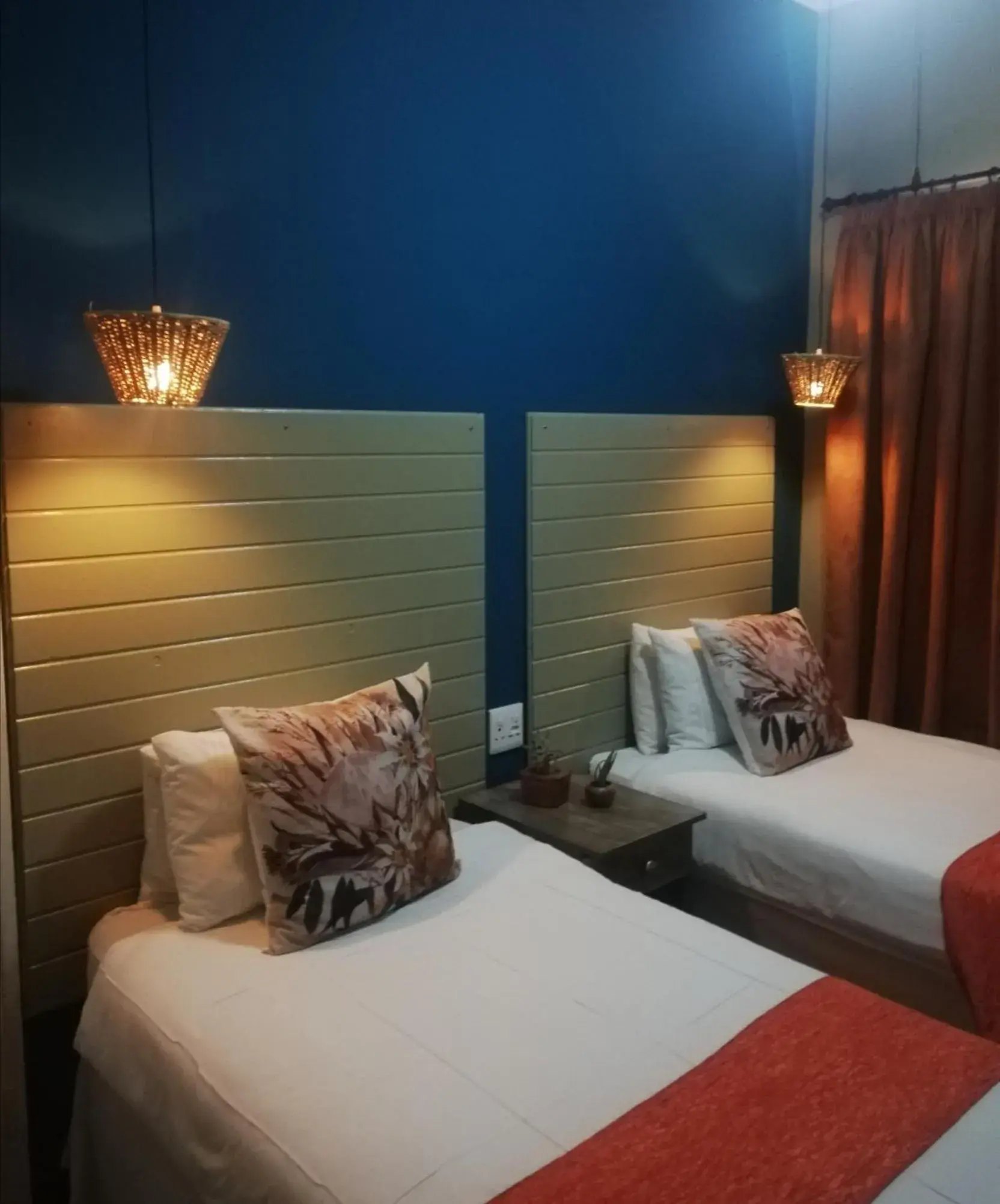 Double or Twin Room with Private External Bathroom - single occupancy in AshTree GuestHouse Double or Twin Room with Private External Bathroom - single occupancy in AshTree GuestHouse