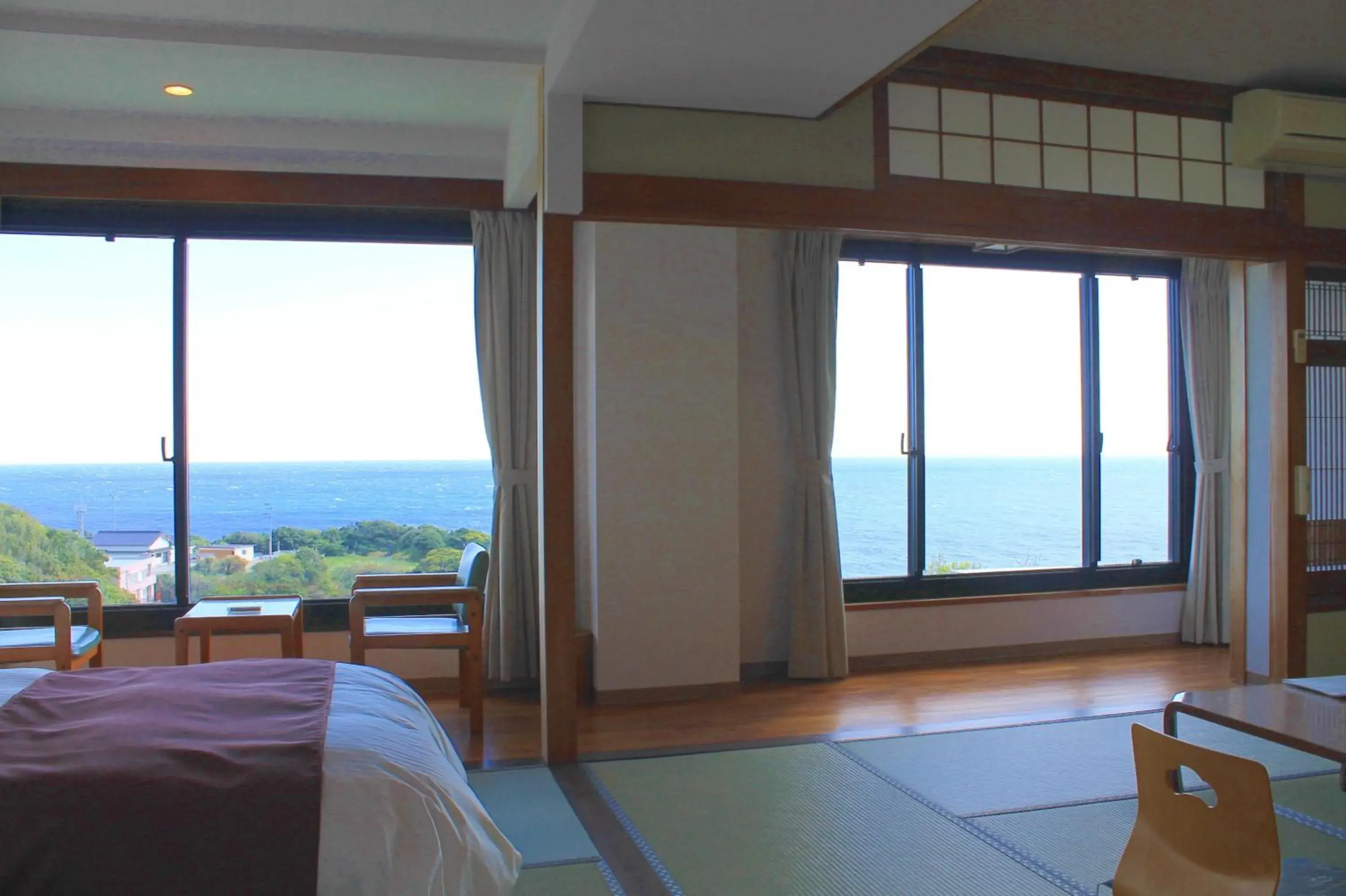 Japanese-Style Room with Tatami area and Ocean View in Ashizuri Kokusai Hotel Japanese-Style Room with Tatami area and Ocean View in Ashizuri Kokusai Hotel