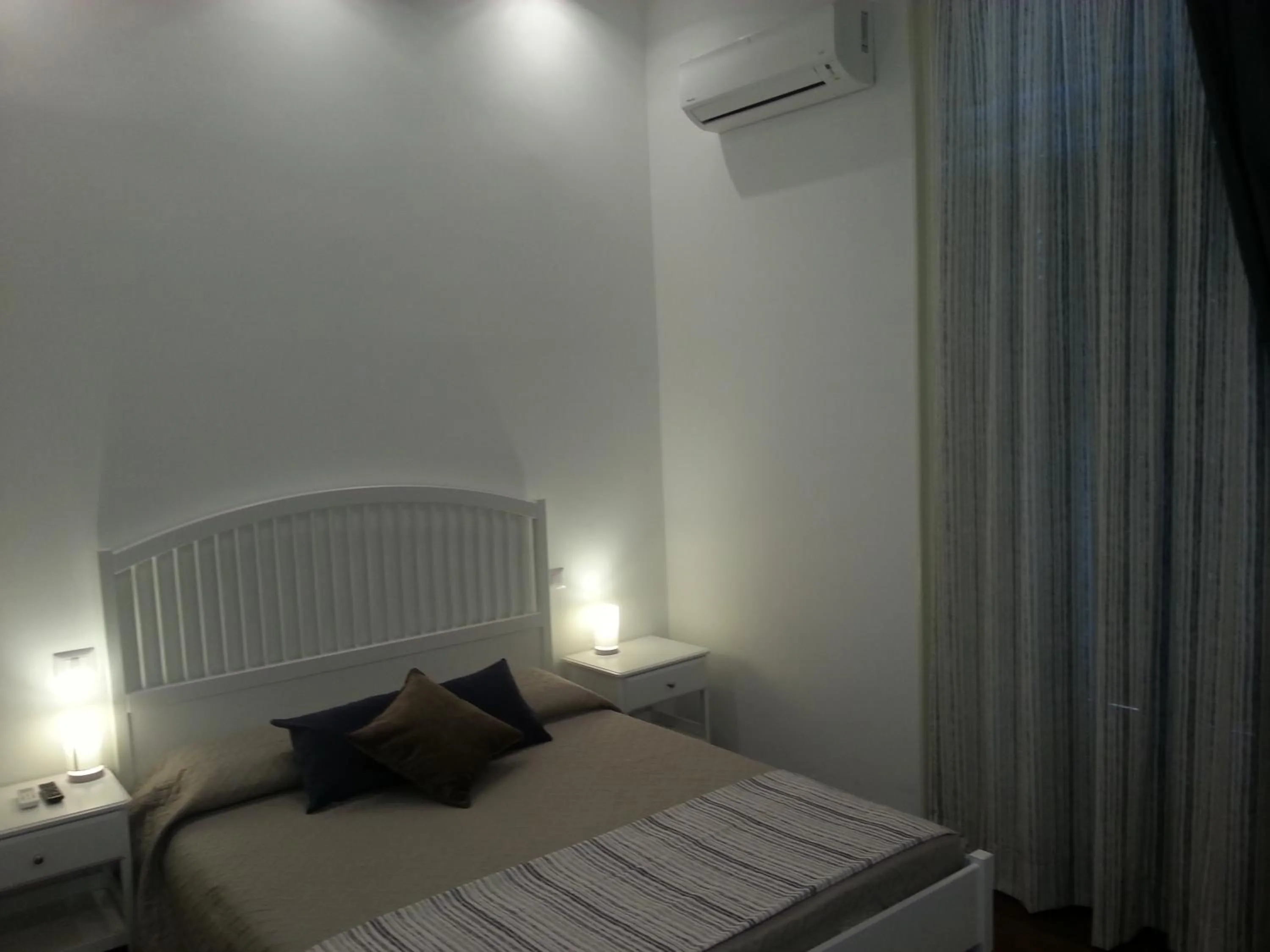 Photo of the whole room, Bed in Ai Lattarini House