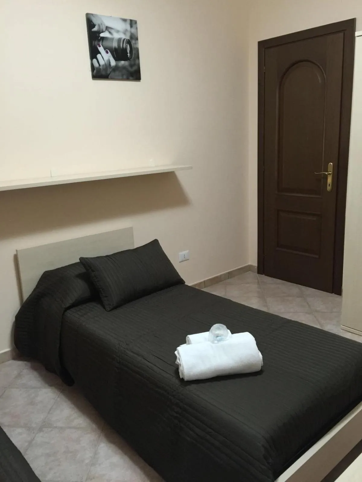 Bed in Suiteroom&Apartment flat fiumicino