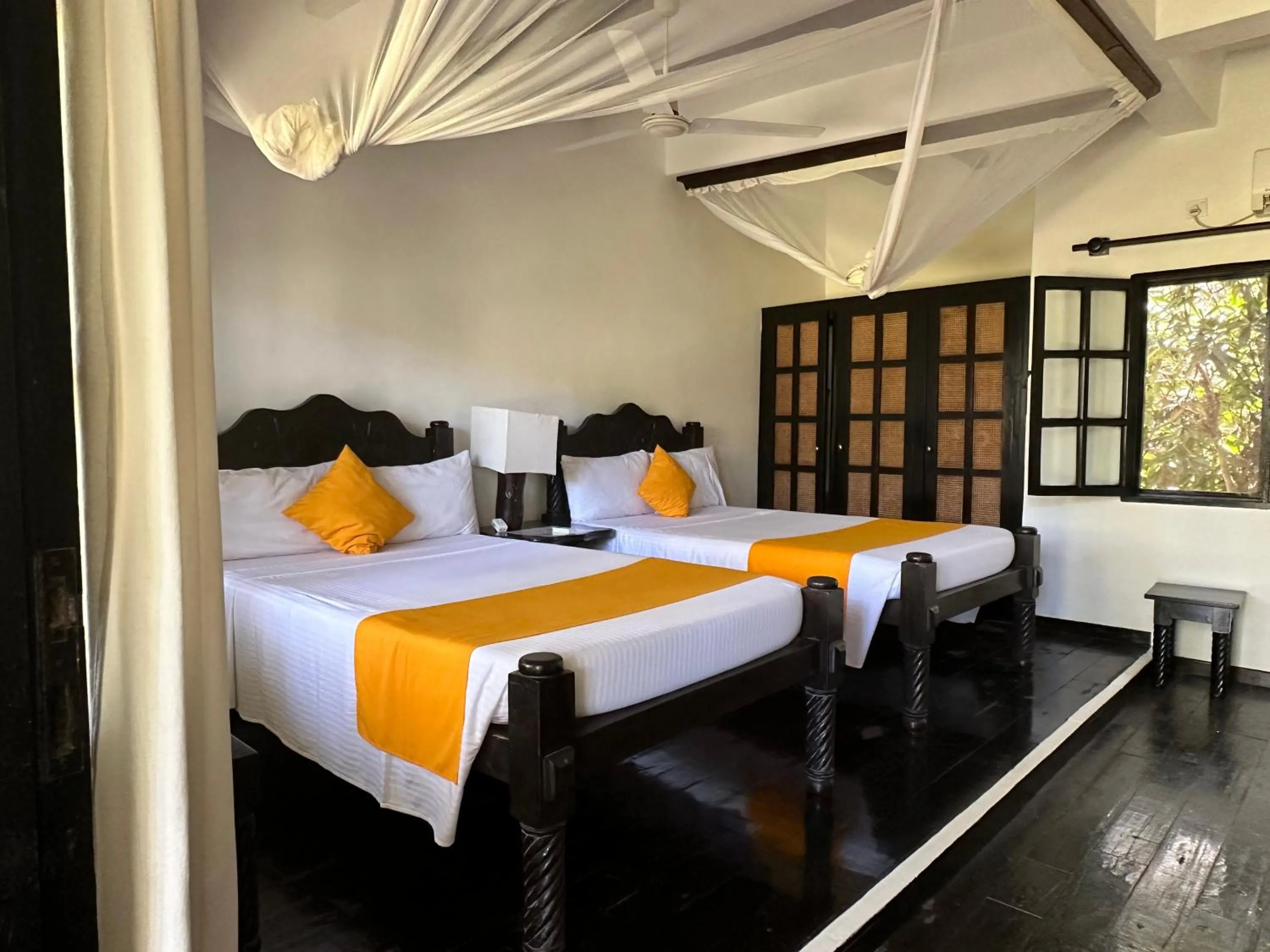 Bed in Blue Bay Village