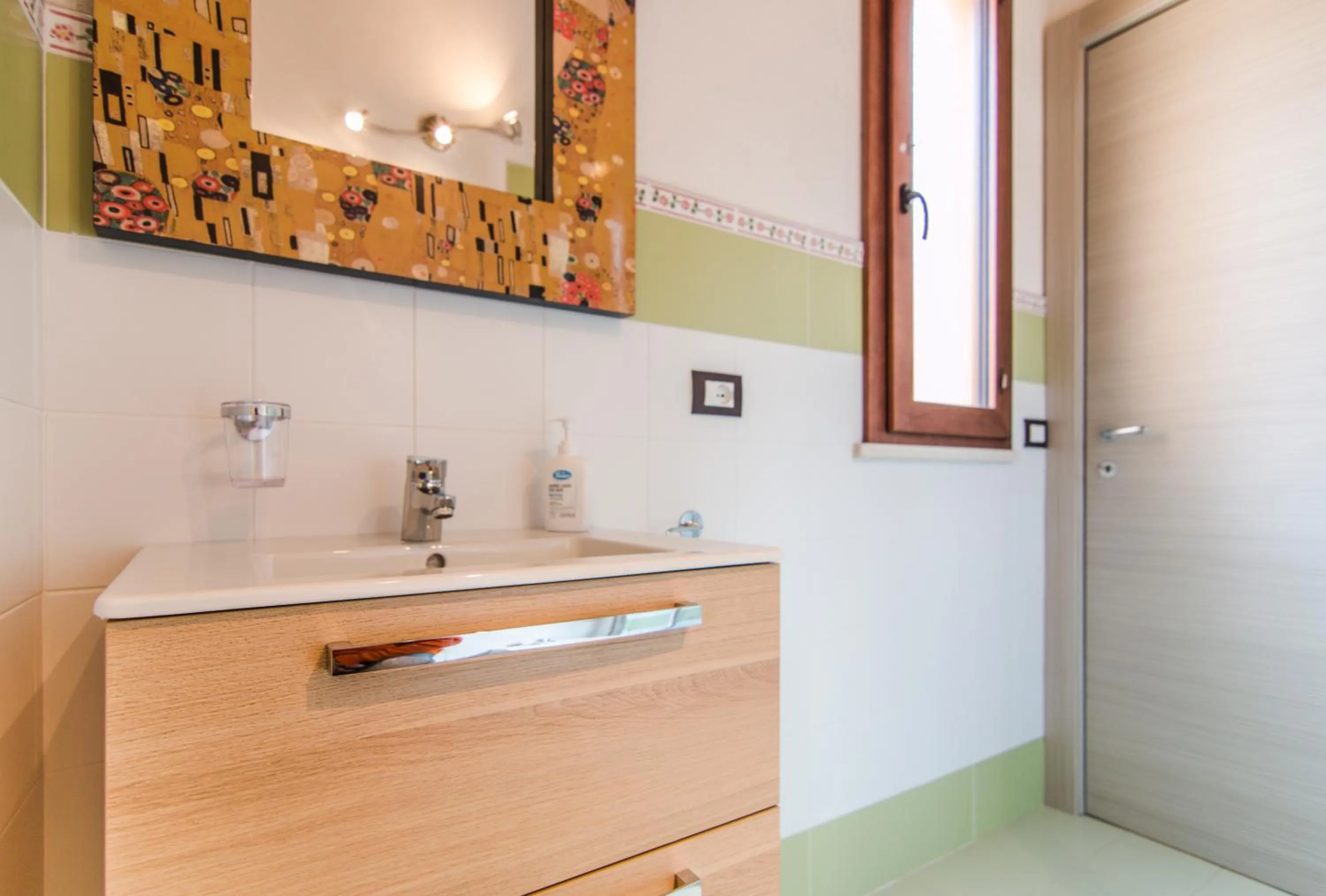 Abbraccio del Carrubo