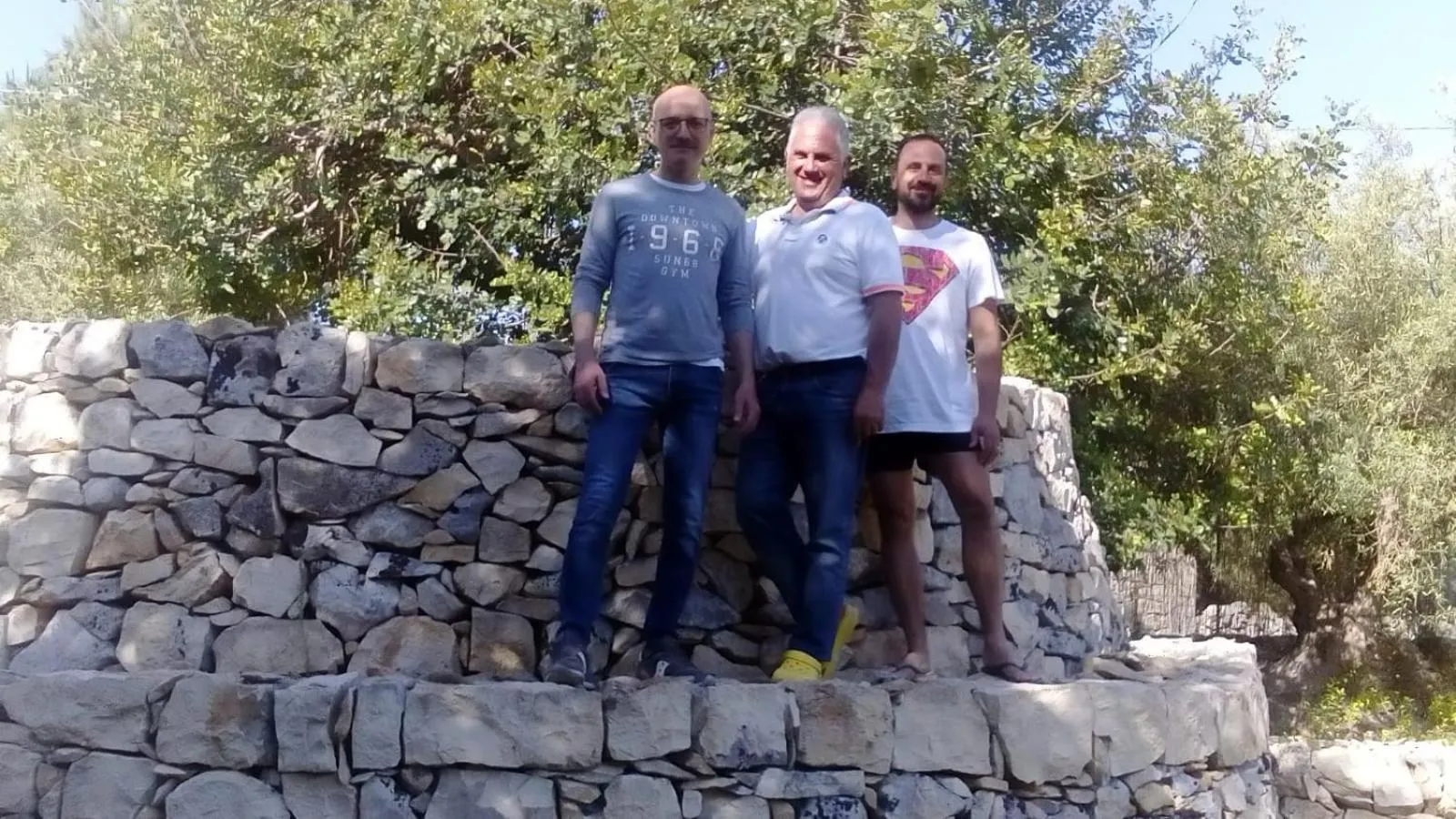 Abbraccio del Carrubo