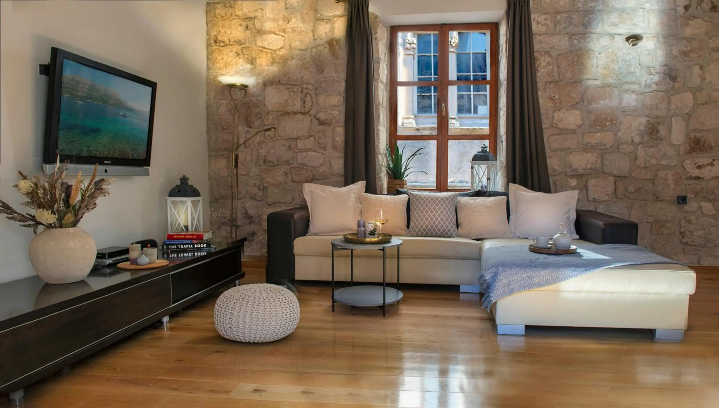 TV and multimedia in Loft in Ismaelli Palace Korcula
