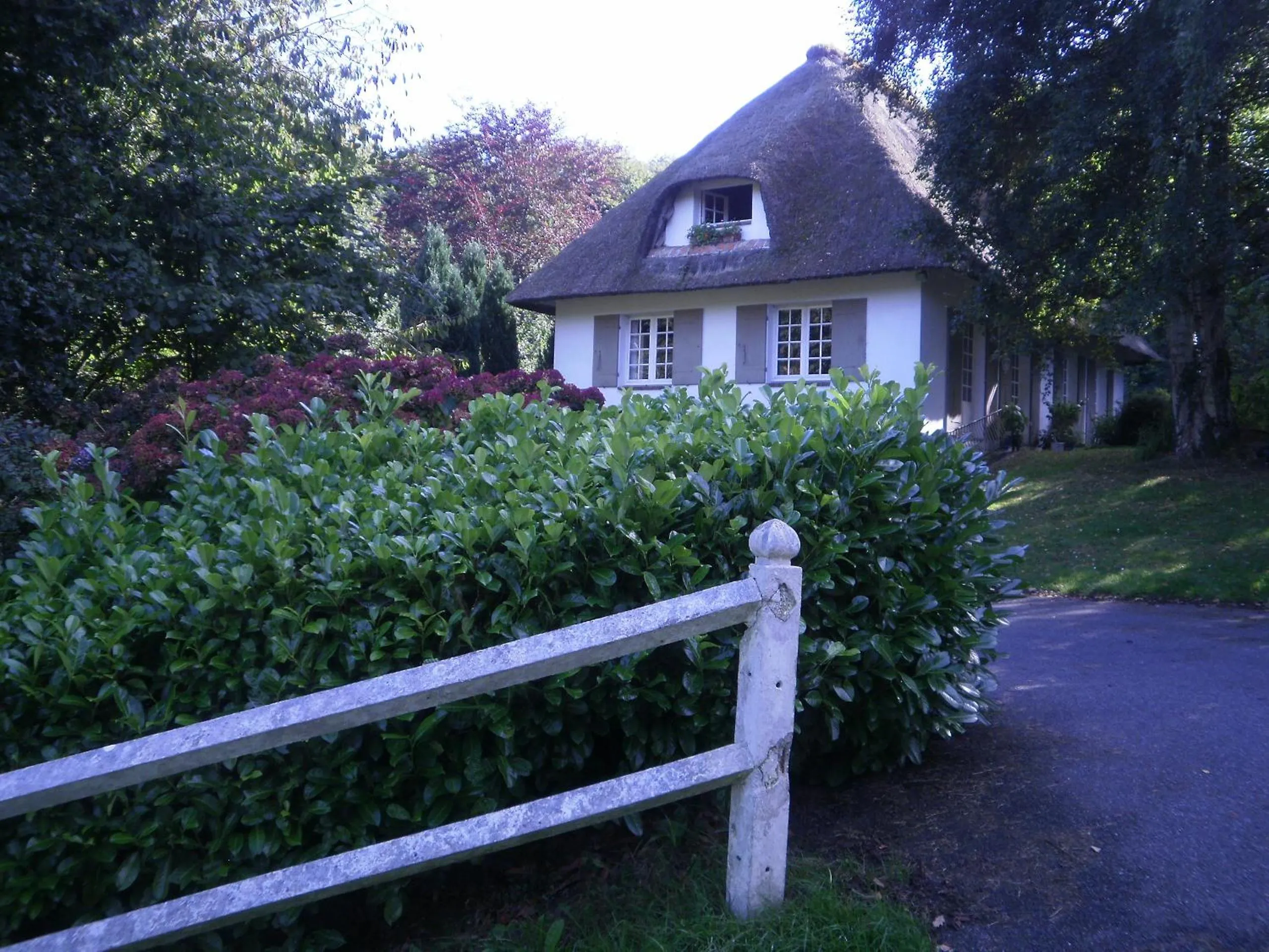 Street view in Le clos des mûriers
