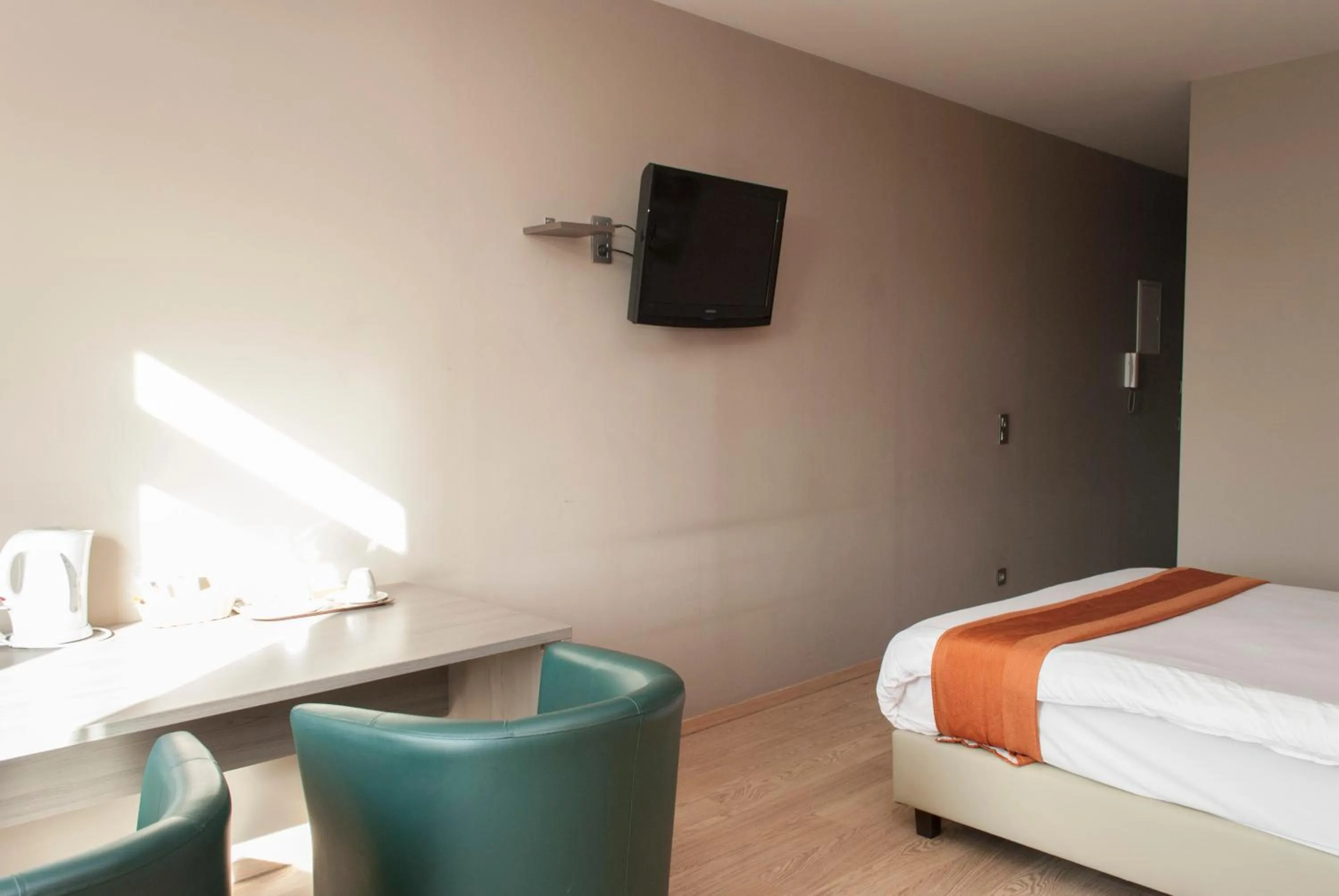 TV and multimedia, Bed in Hotel Castel