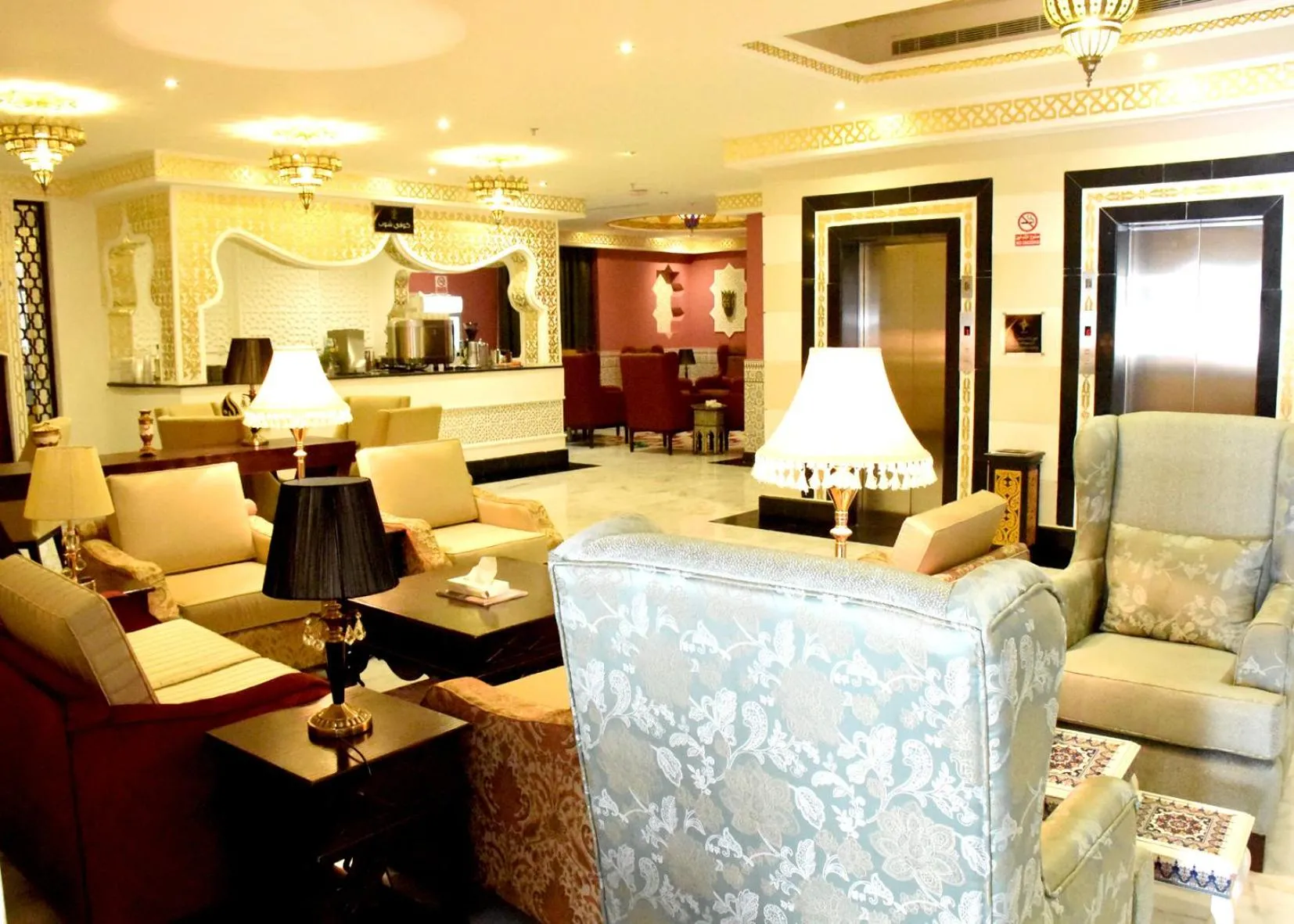 TV and multimedia in Procare Apart hotel