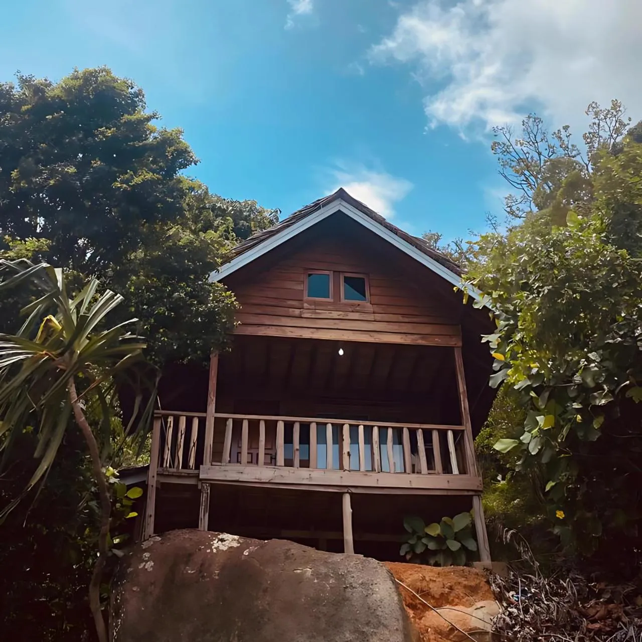 Property building in Ricky's Beach House