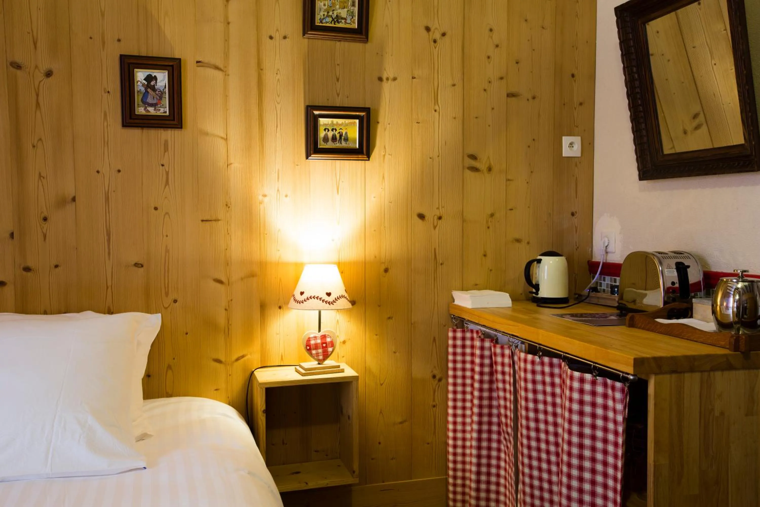 Coffee/tea facilities, Bed in Laterale Residences Riquewihr