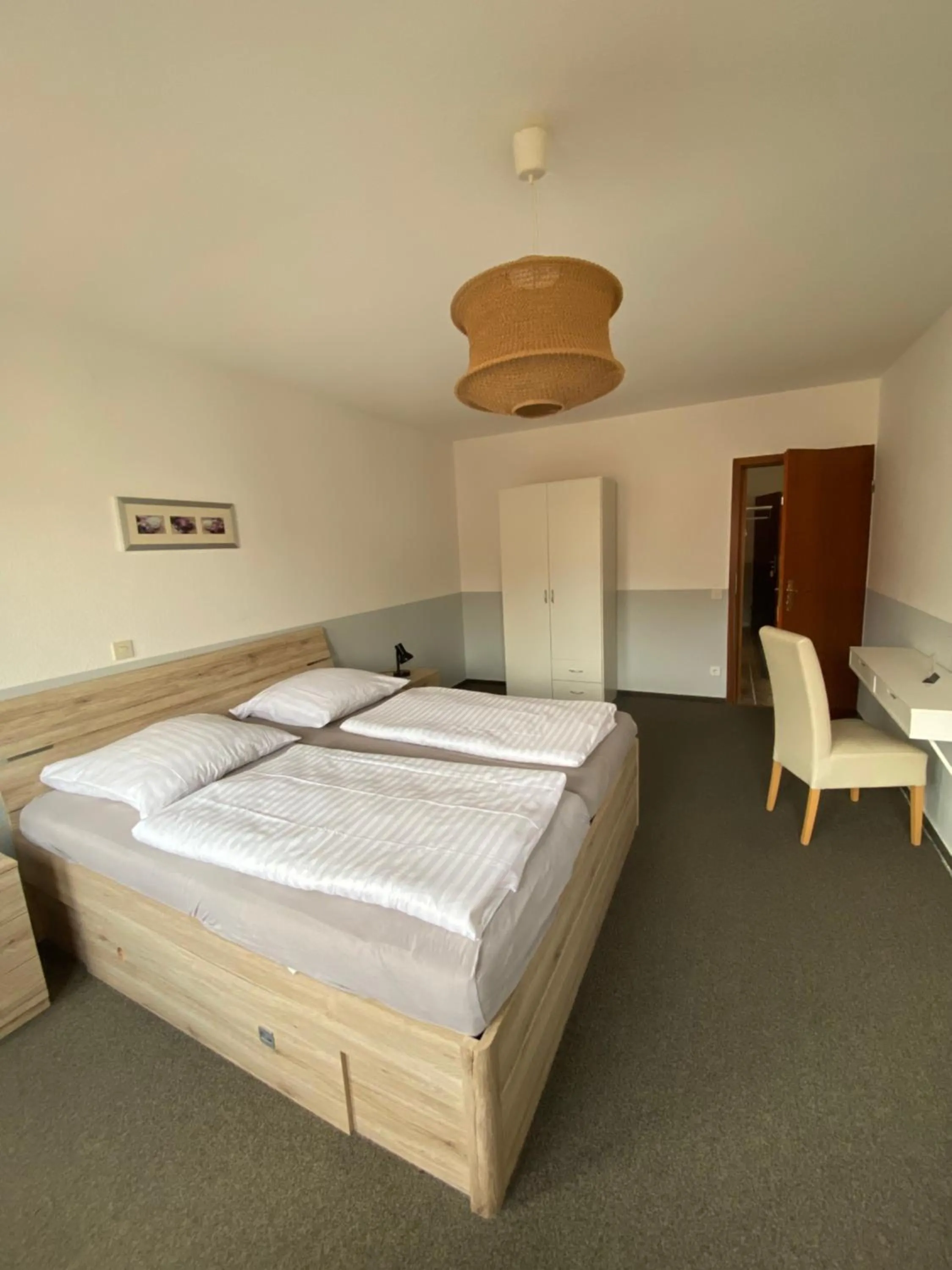 Three-Bedroom Apartment in Pension Zum Angestellten