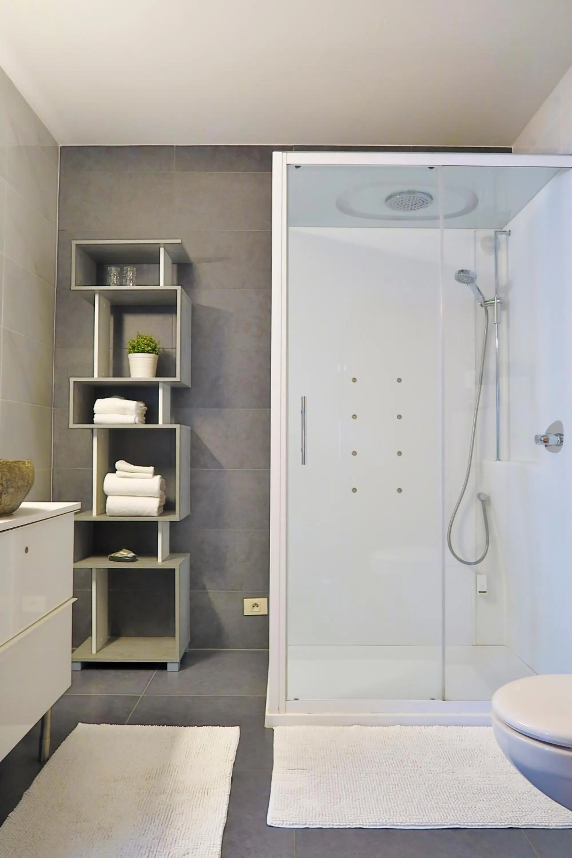 Bathroom in Hotel Adoma