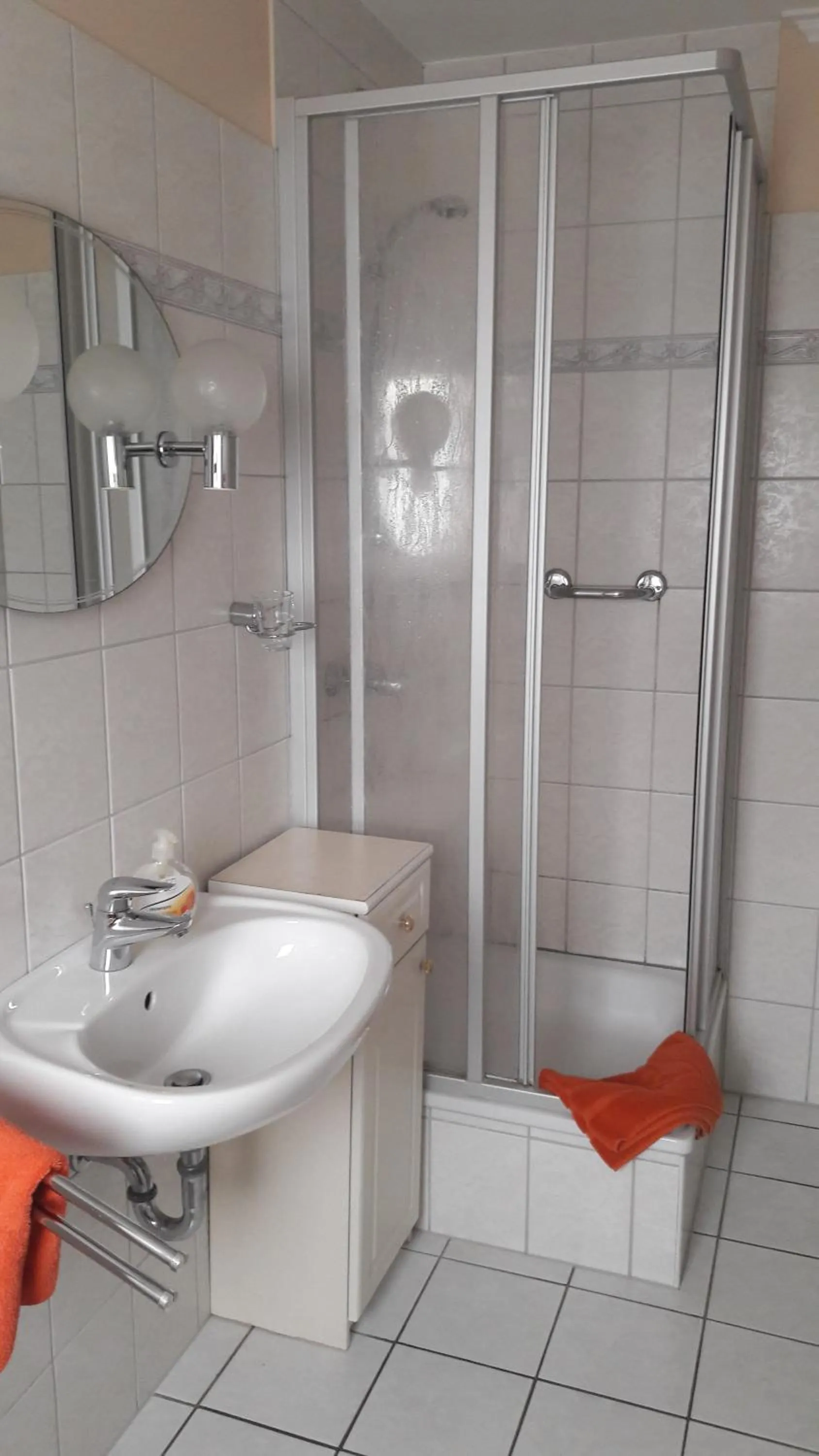 Shower in Bed and Breakfast Dannevirke