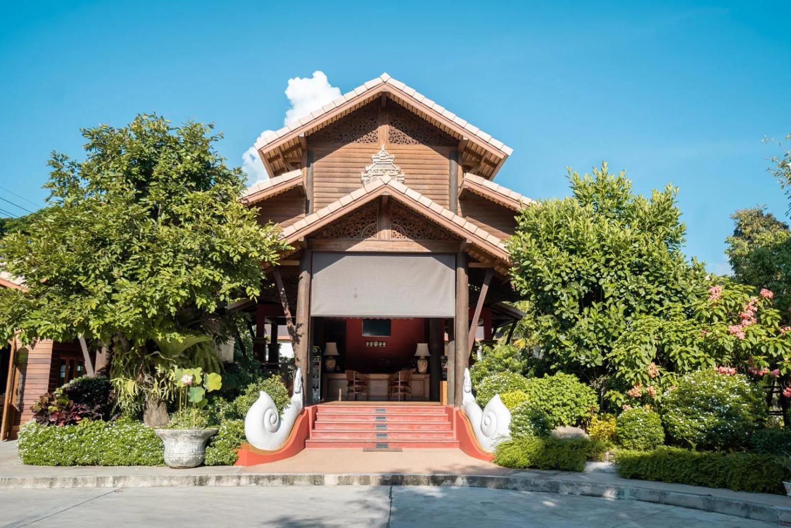 Facade/entrance in ViangNgam LanNa Villa Resort (SHA Extra Plus)
