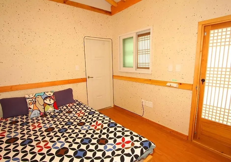 Photo of the whole room, Bed in Dorandoran Guesthouse