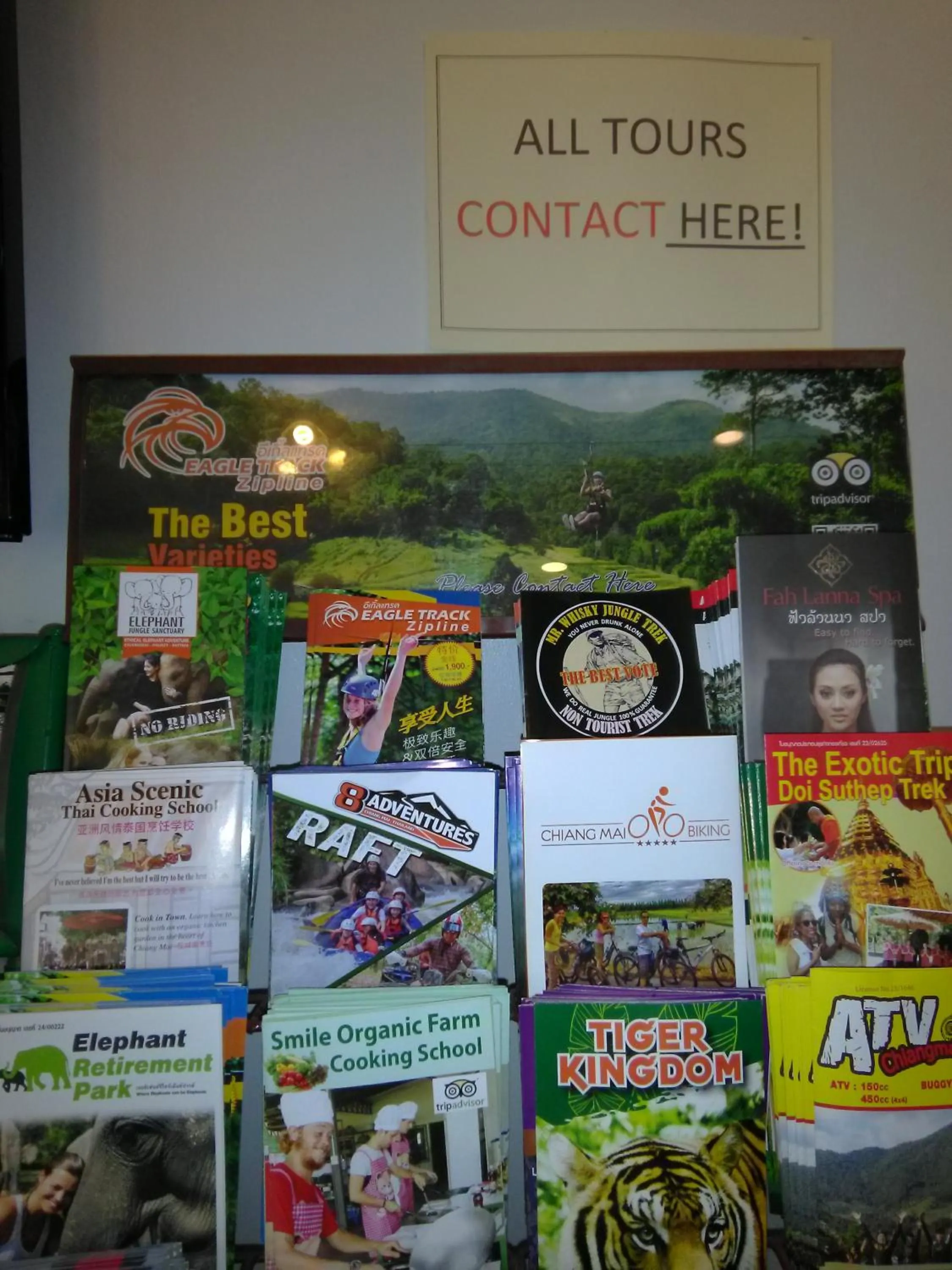 Lobby or reception in i Lanna House