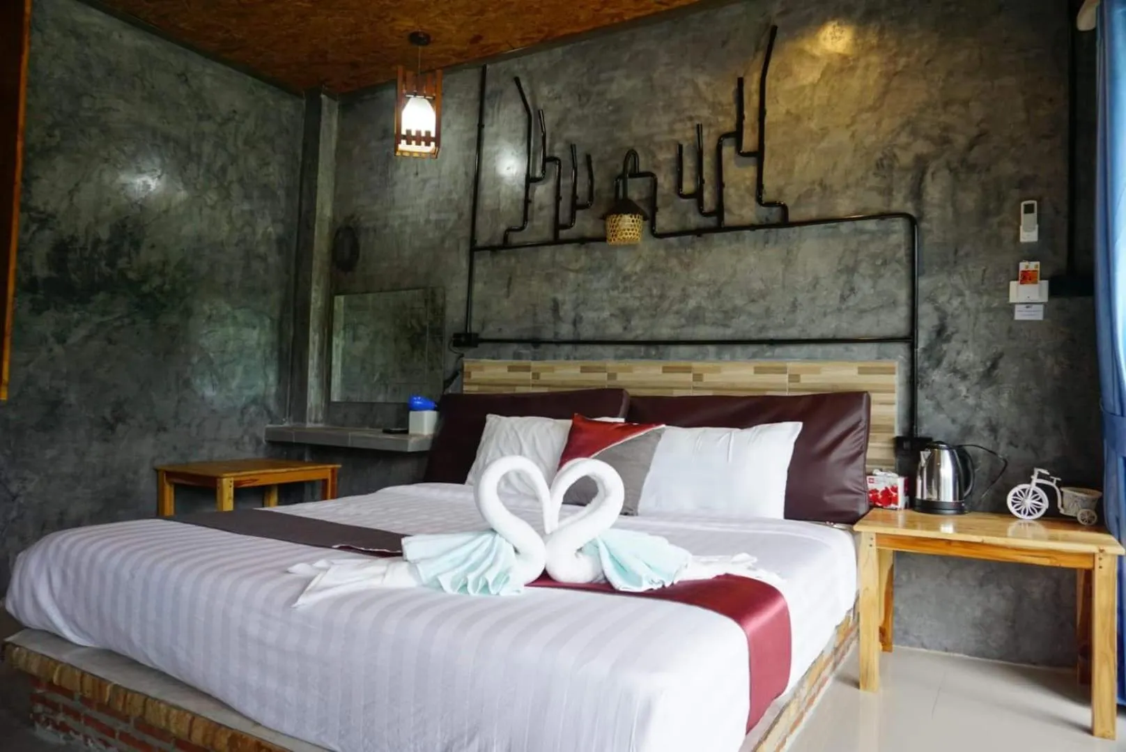 Photo of the whole room, Bed in Keeree Loft Resort คีรีลอฟท์รีสอร์ท