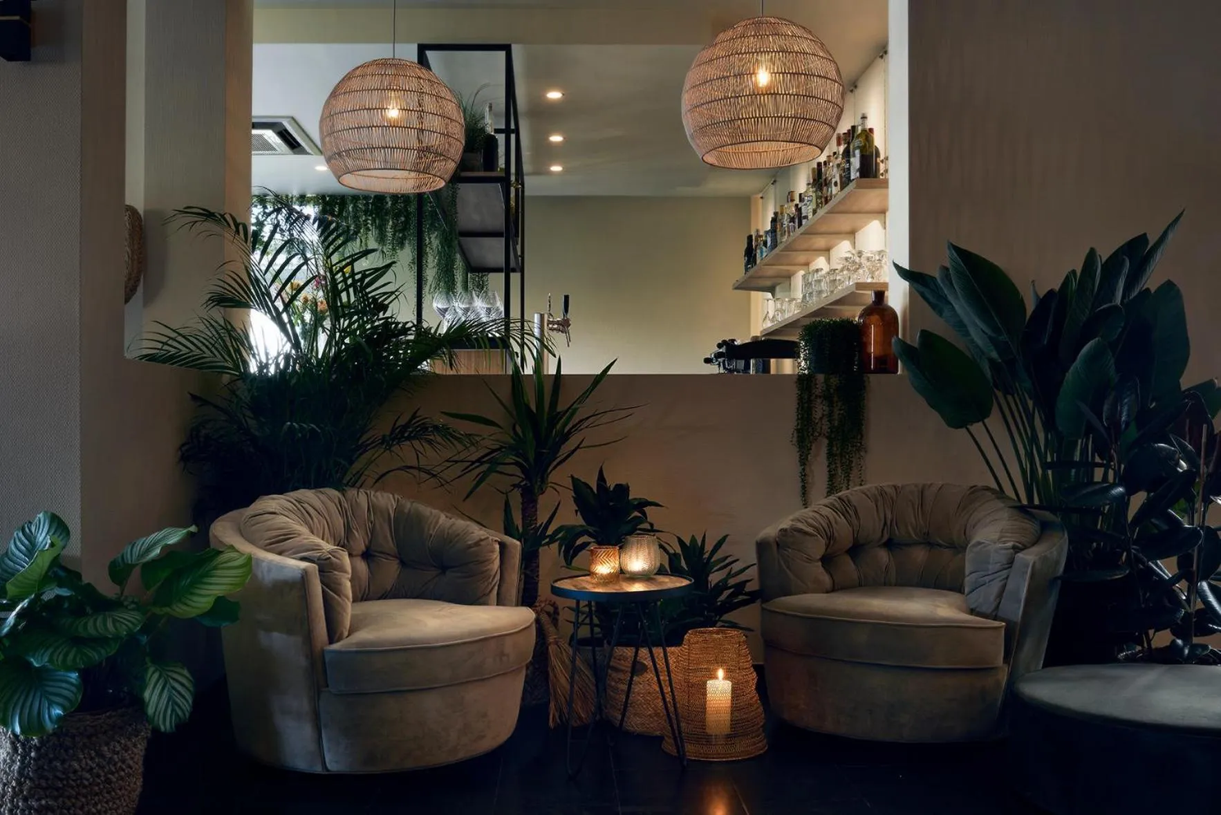 Restaurant/places to eat in Hotel Zuid