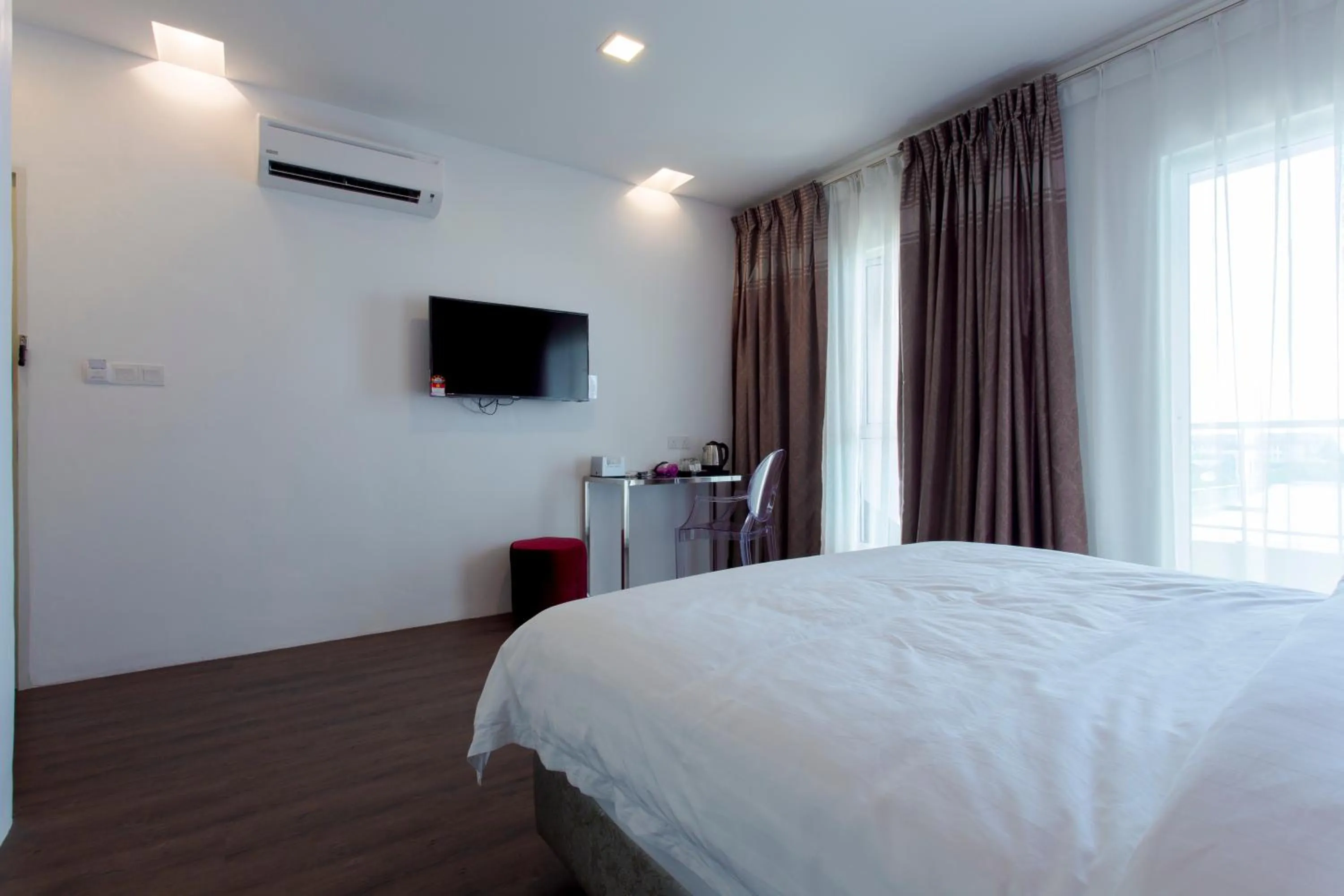 Bedroom, Bed in Aloha Hotel SDN BHD
