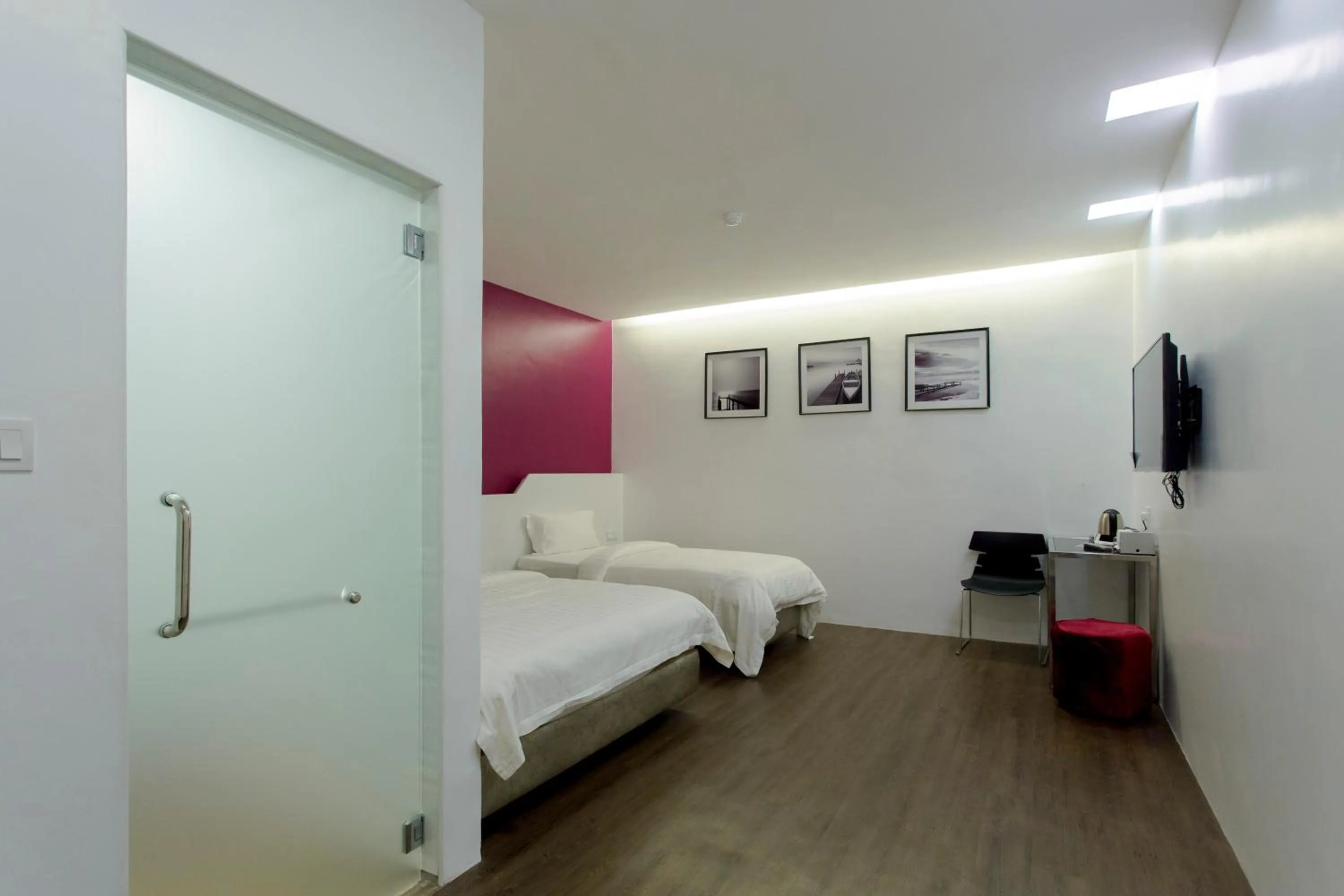 Bedroom, Bed in Aloha Hotel SDN BHD