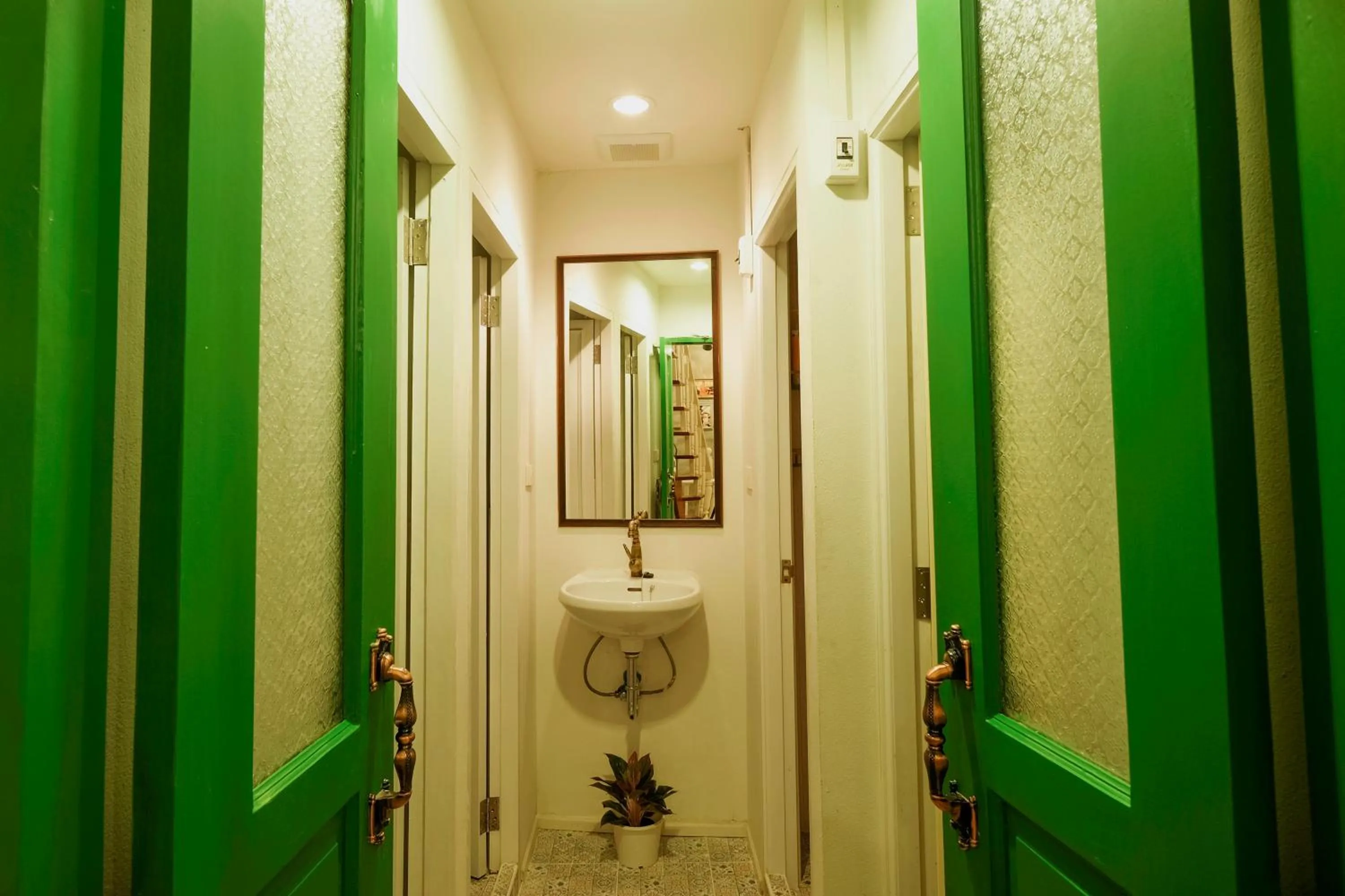 Bathroom in Ratana Boutique Hostel